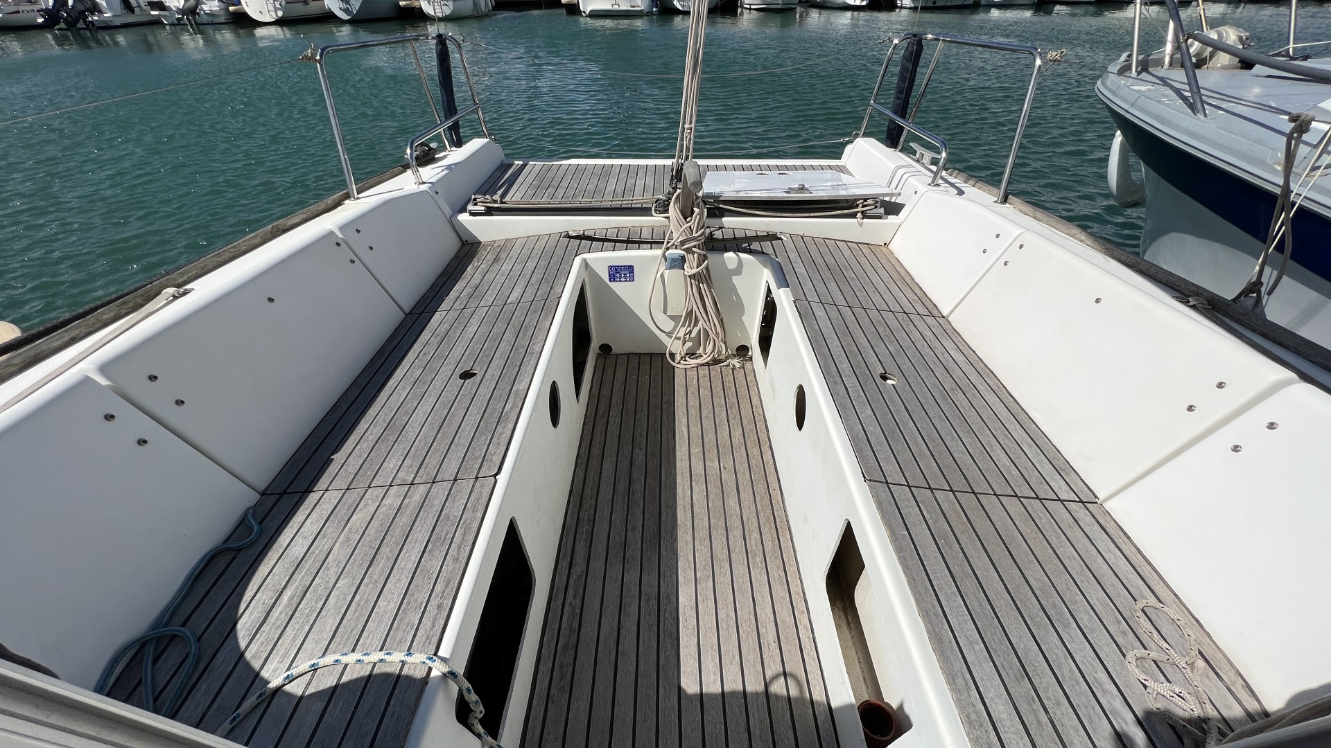 BENETEAU - first 25.7 à vendre