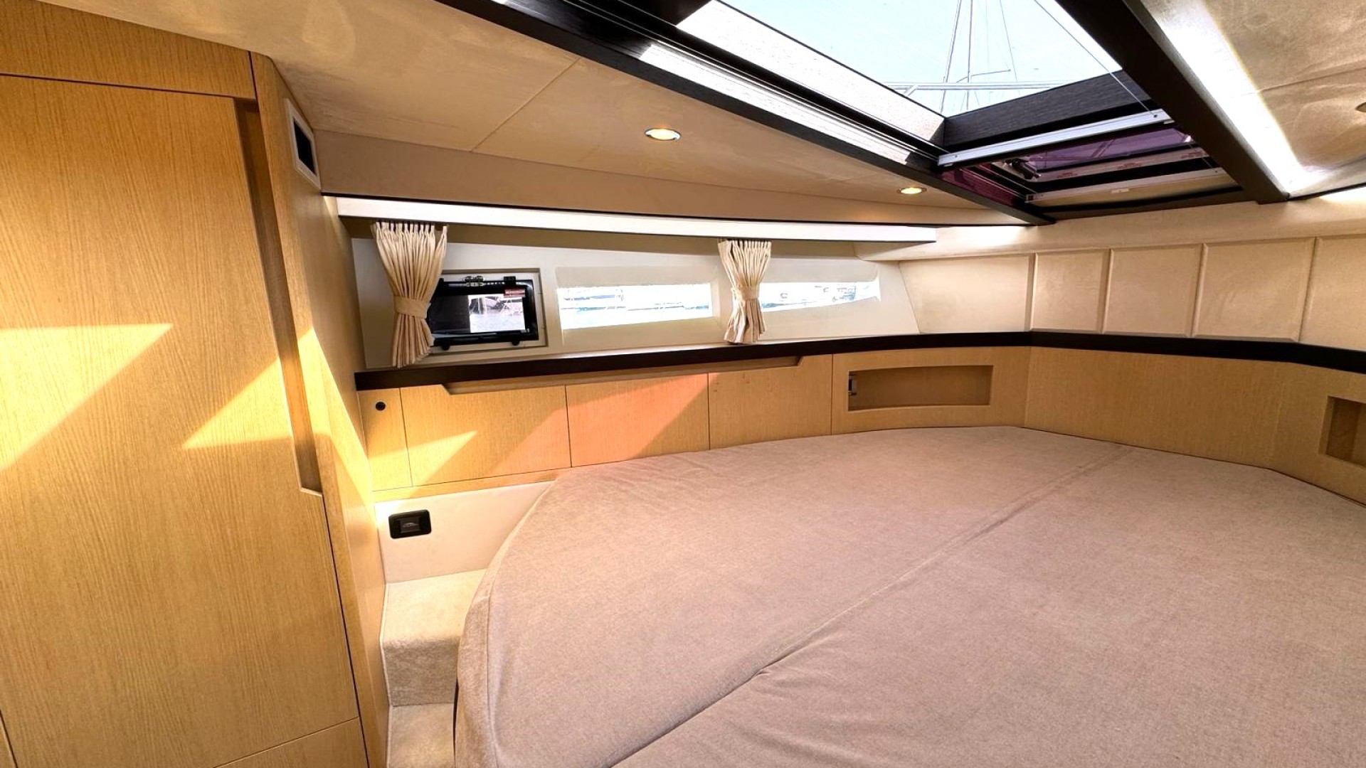 GALEON - 405 HTL à vendre