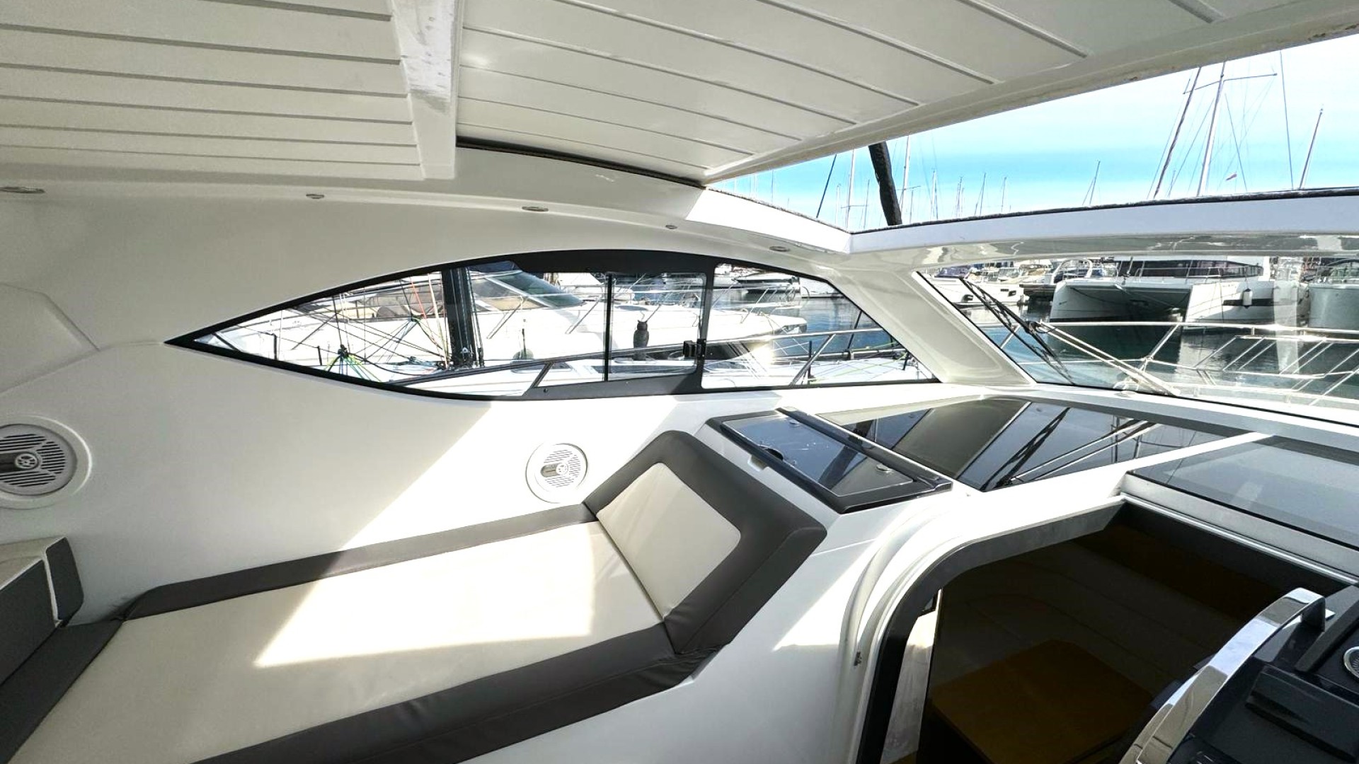 GALEON - 405 HTL à vendre