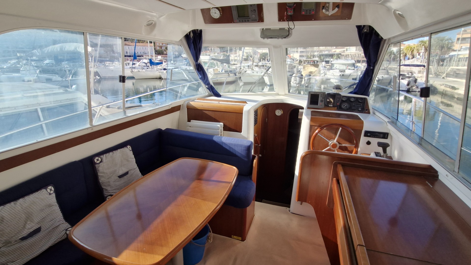 BENETEAU - ANTARES SERIE 9 à vendre