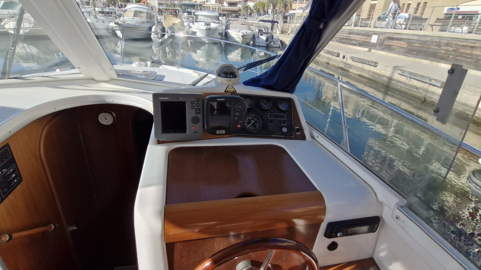BENETEAU - ANTARES SERIE 9 à vendre
