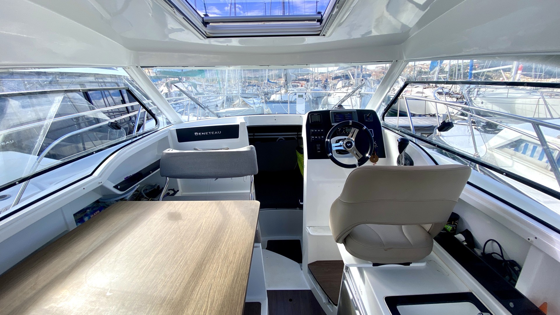 BENETEAU - ANTARES 8 OB à vendre