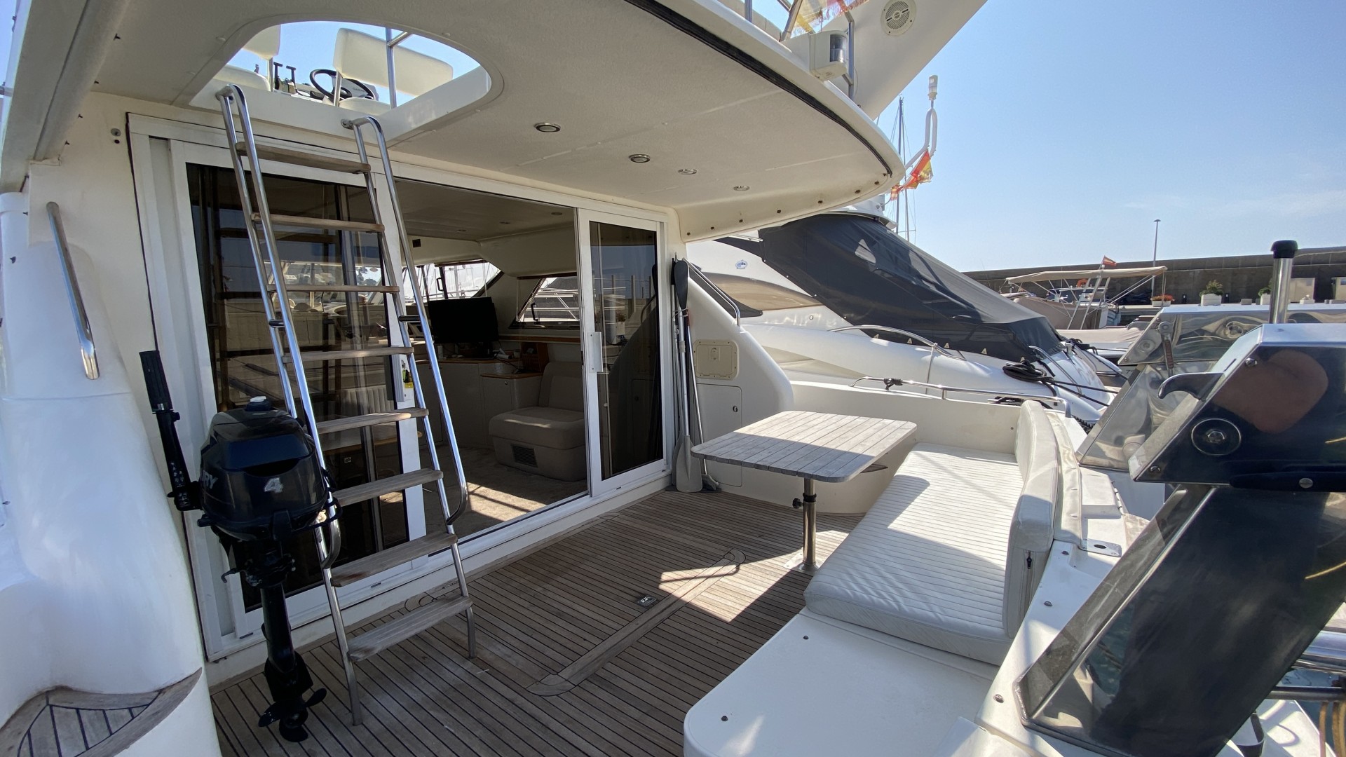 PRINCESS - 470 FLY à vendre