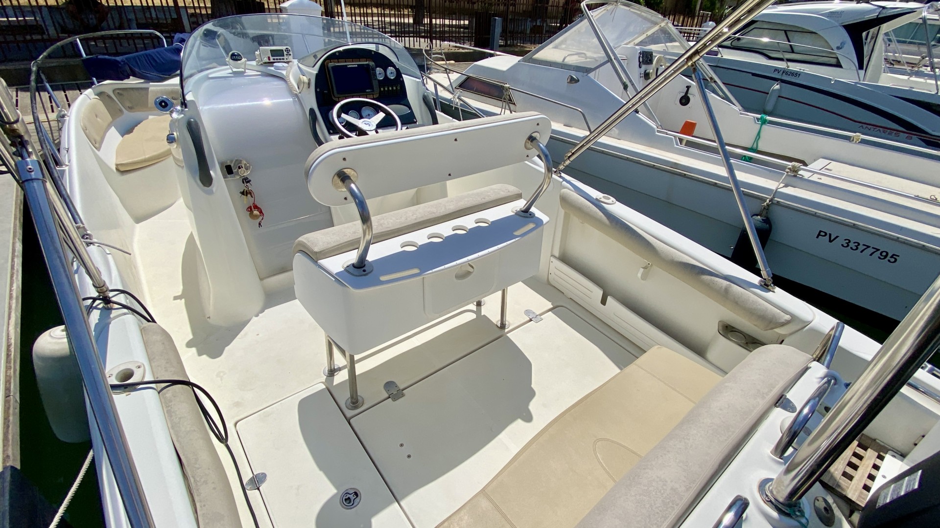 BENETEAU - FLYER 750 OPEN à vendre