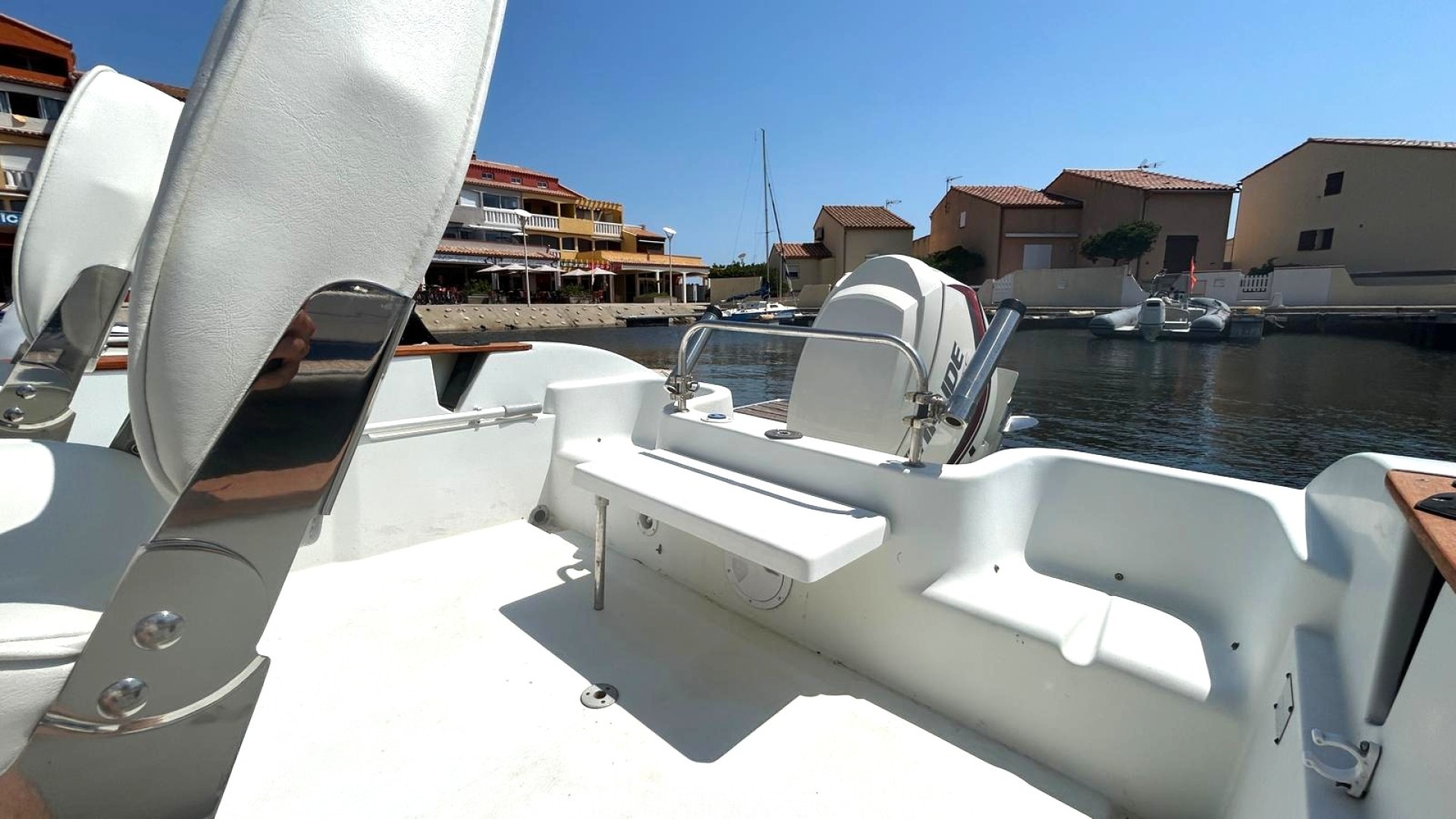 JEANNEAU - CAP CAMARAT 555 WA à vendre
