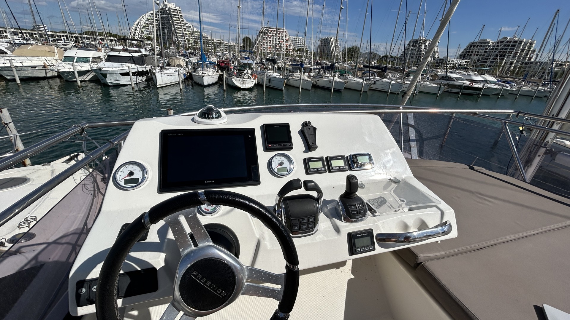 JEANNEAU - Prestige 420 Fly à vendre