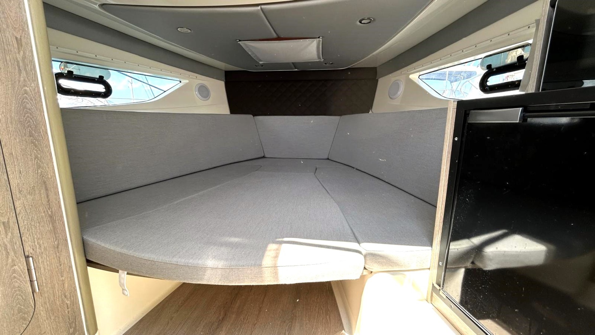 QUICKSILVER - 875 SUNDECK à vendre