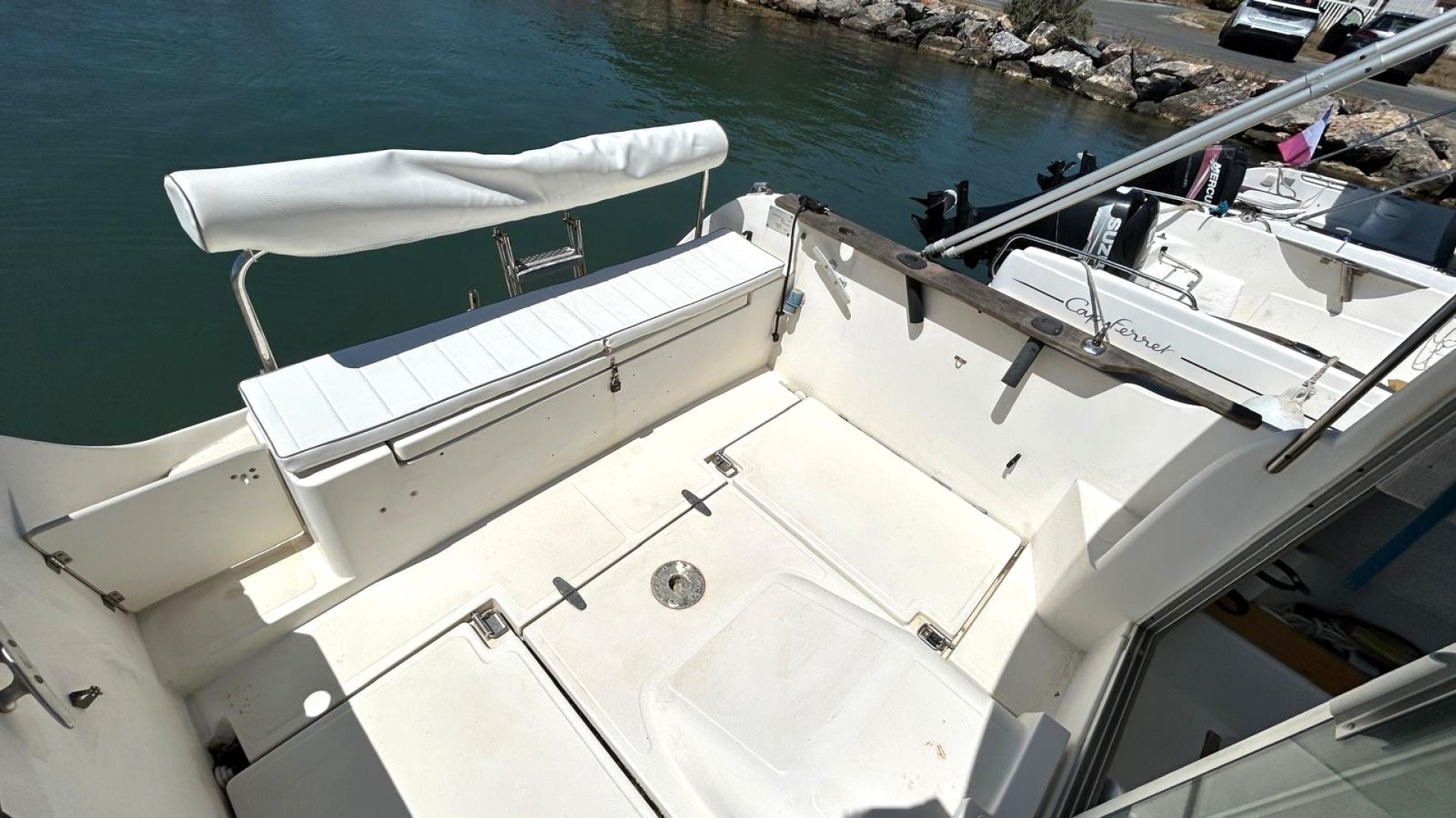 OCQUETEAU - 645 à vendre