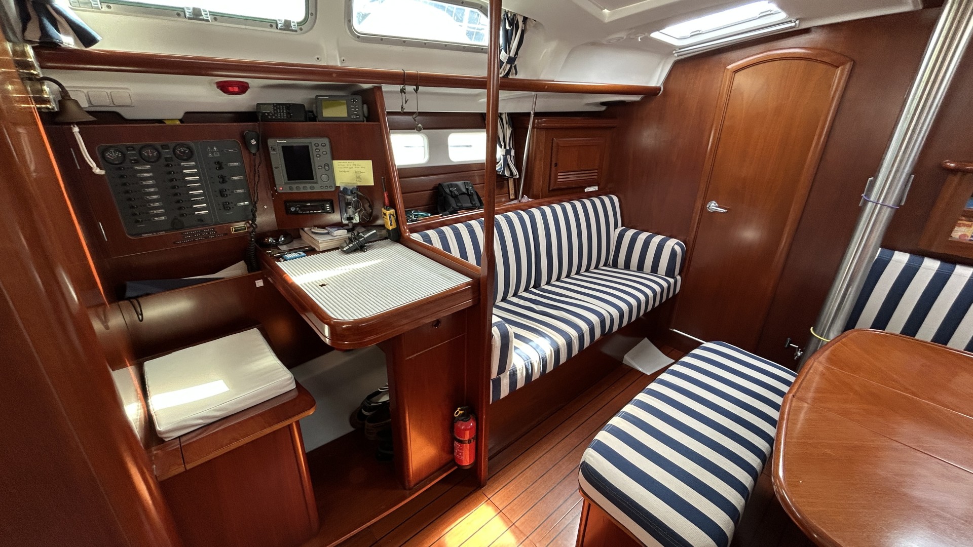 BENETEAU - OCEANIS 423 CLIPPER à vendre