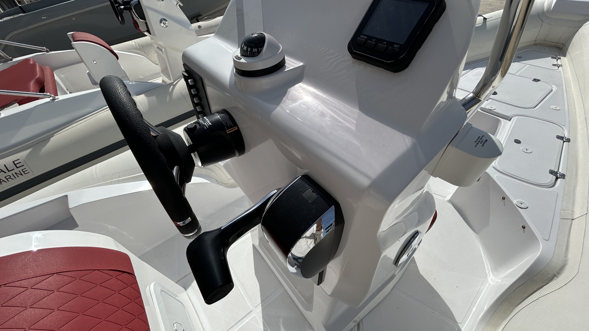 FANALE MARINE - PICHJU 600 à vendre