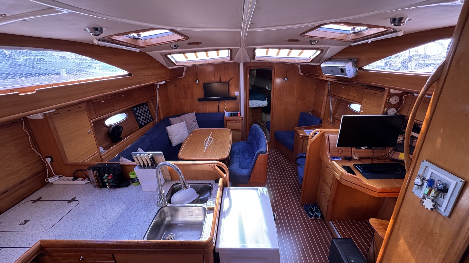 BAVARIA - 44 Vision à vendre
