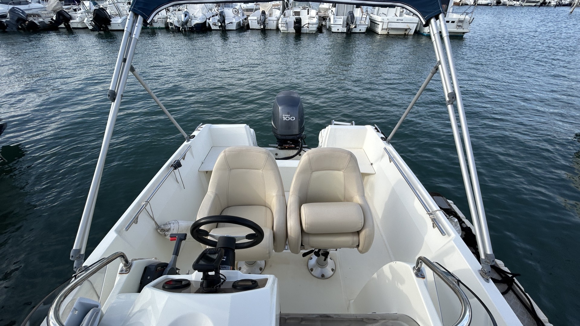 JEANNEAU - CAP CAMARAT 555 à vendre