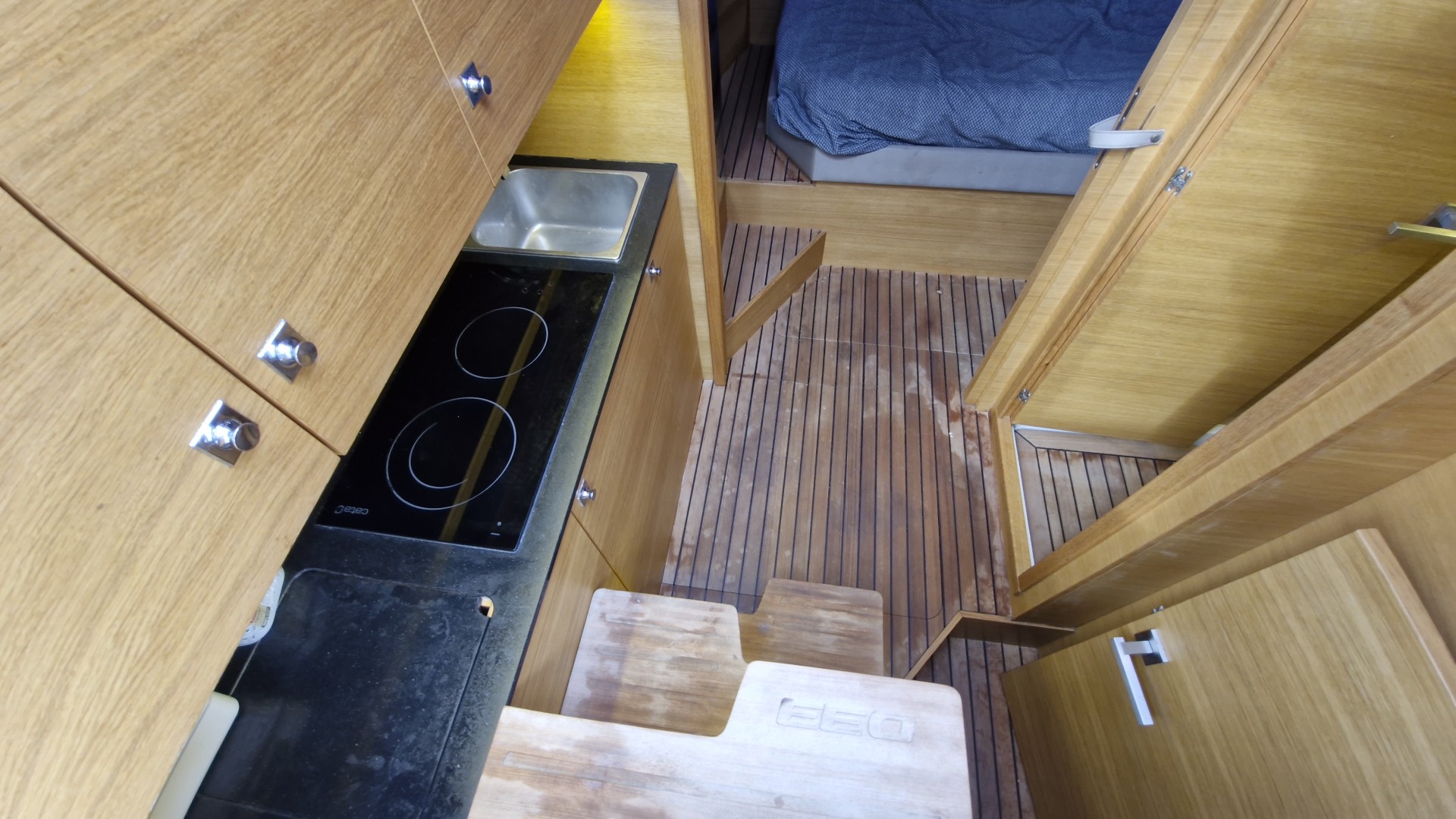 DE ANTONIO YACHTS - D33 CRUISER à vendre