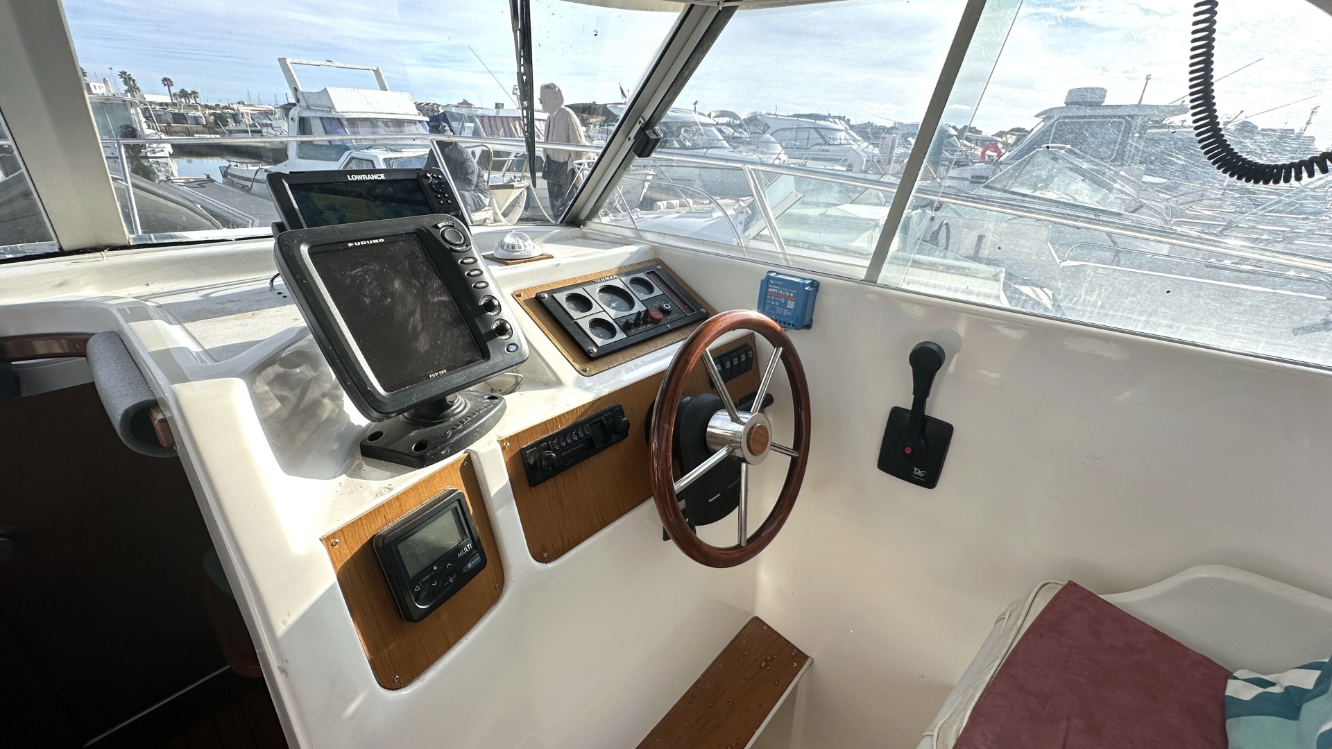 BENETEAU - ANTARES 710 à vendre