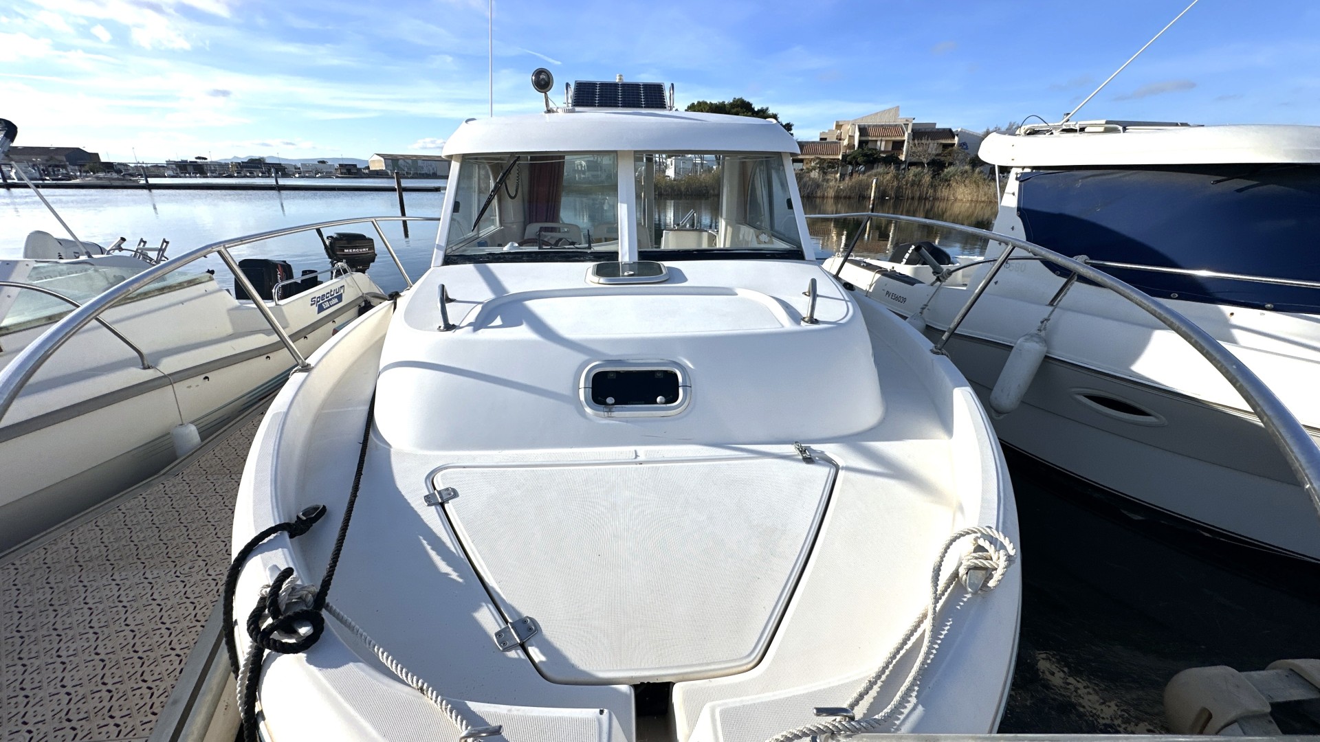 BENETEAU - ANTARES 710 à vendre