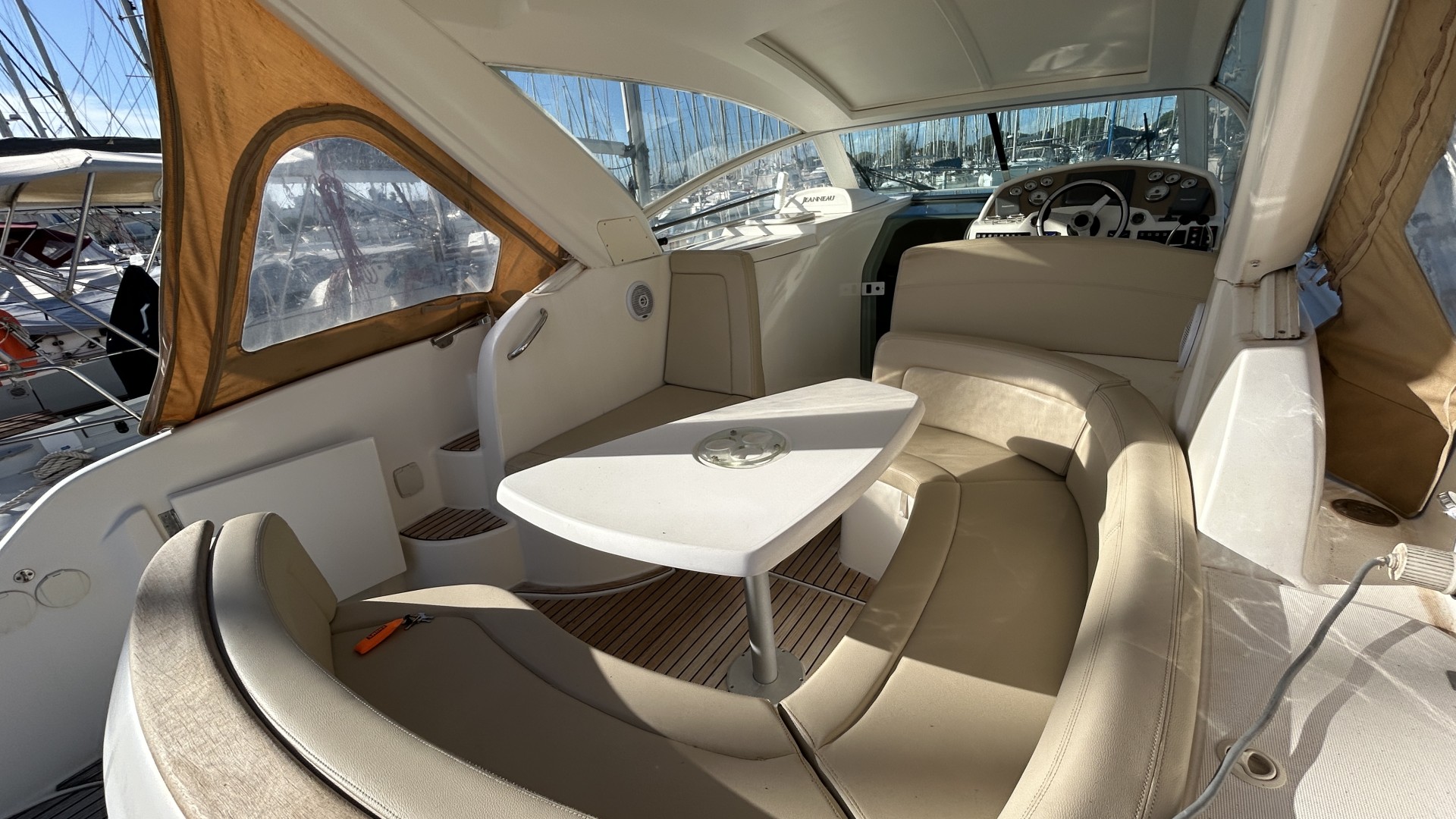 JEANNEAU - PRESTIGE 30 S à vendre