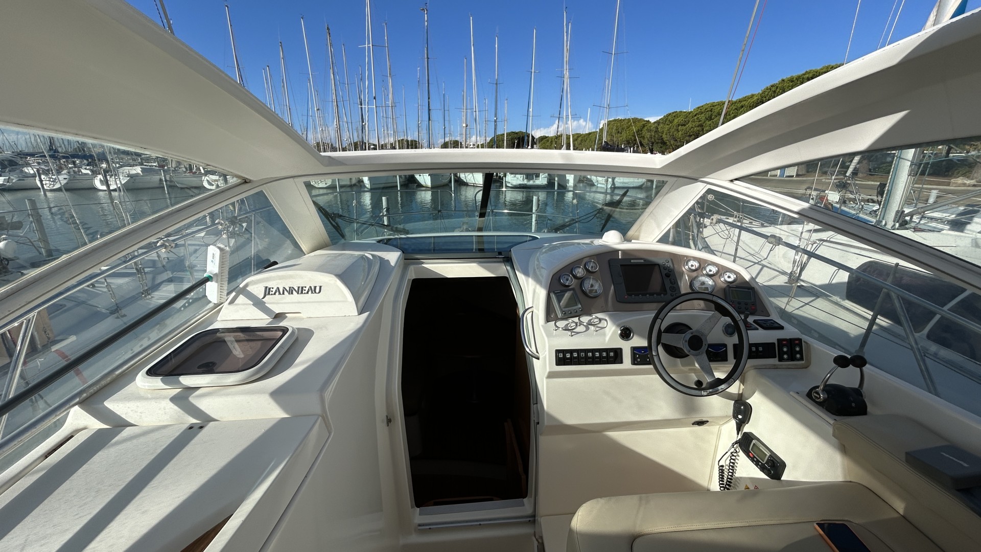 JEANNEAU - PRESTIGE 30 S à vendre