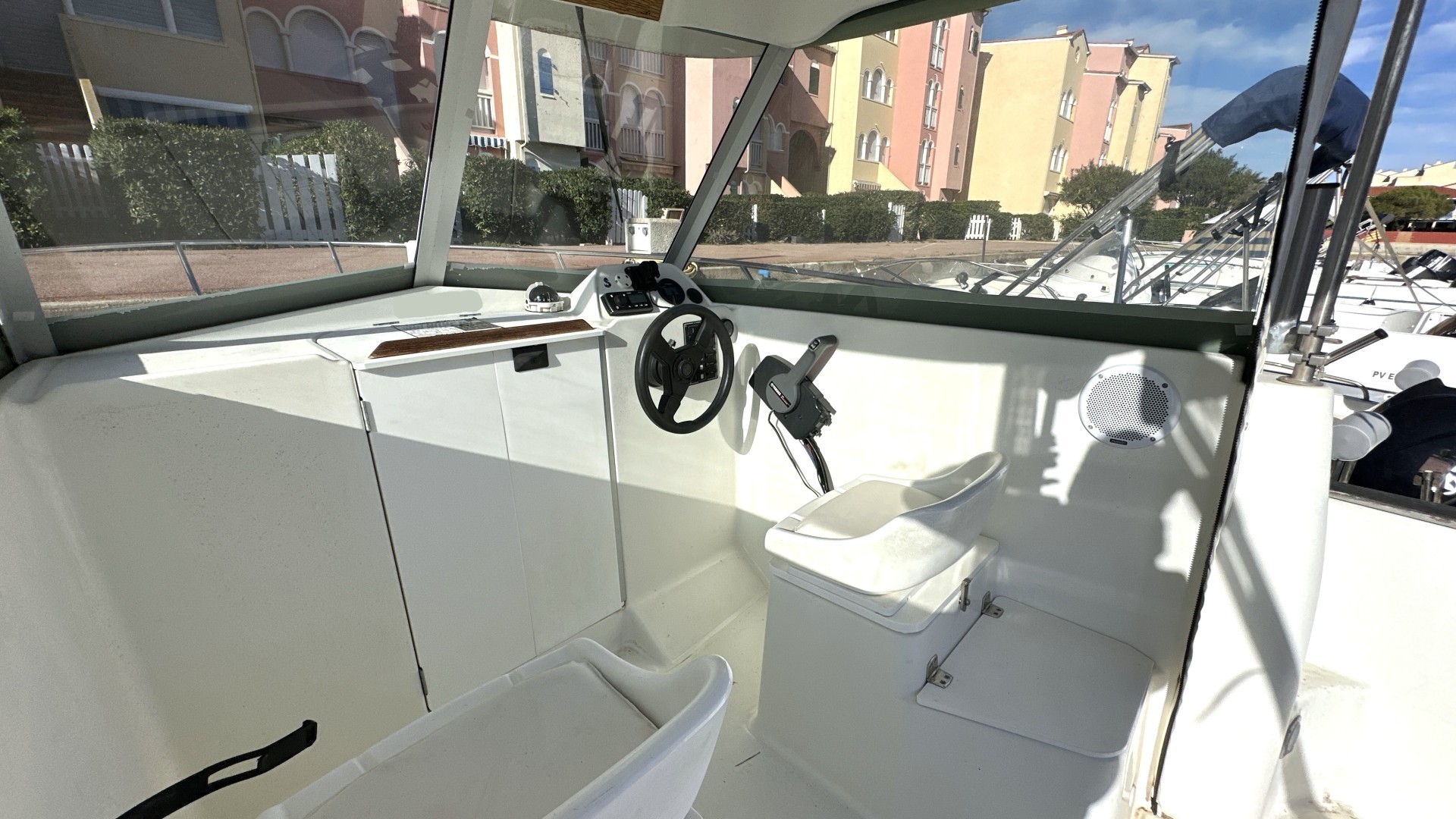BENETEAU - ANTARES 600 à vendre