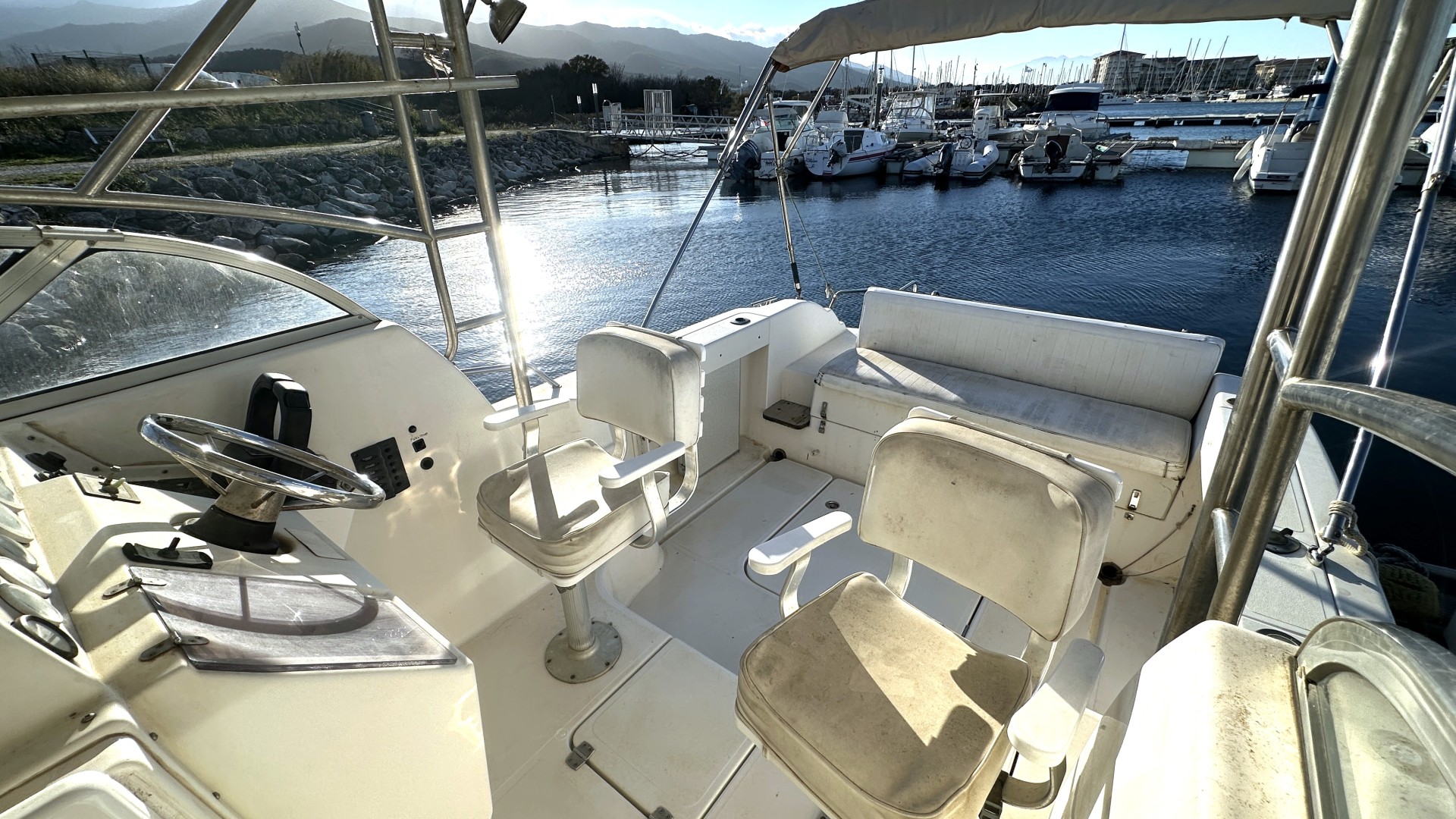 QUICKSILVER - 750 COMMANDER à vendre