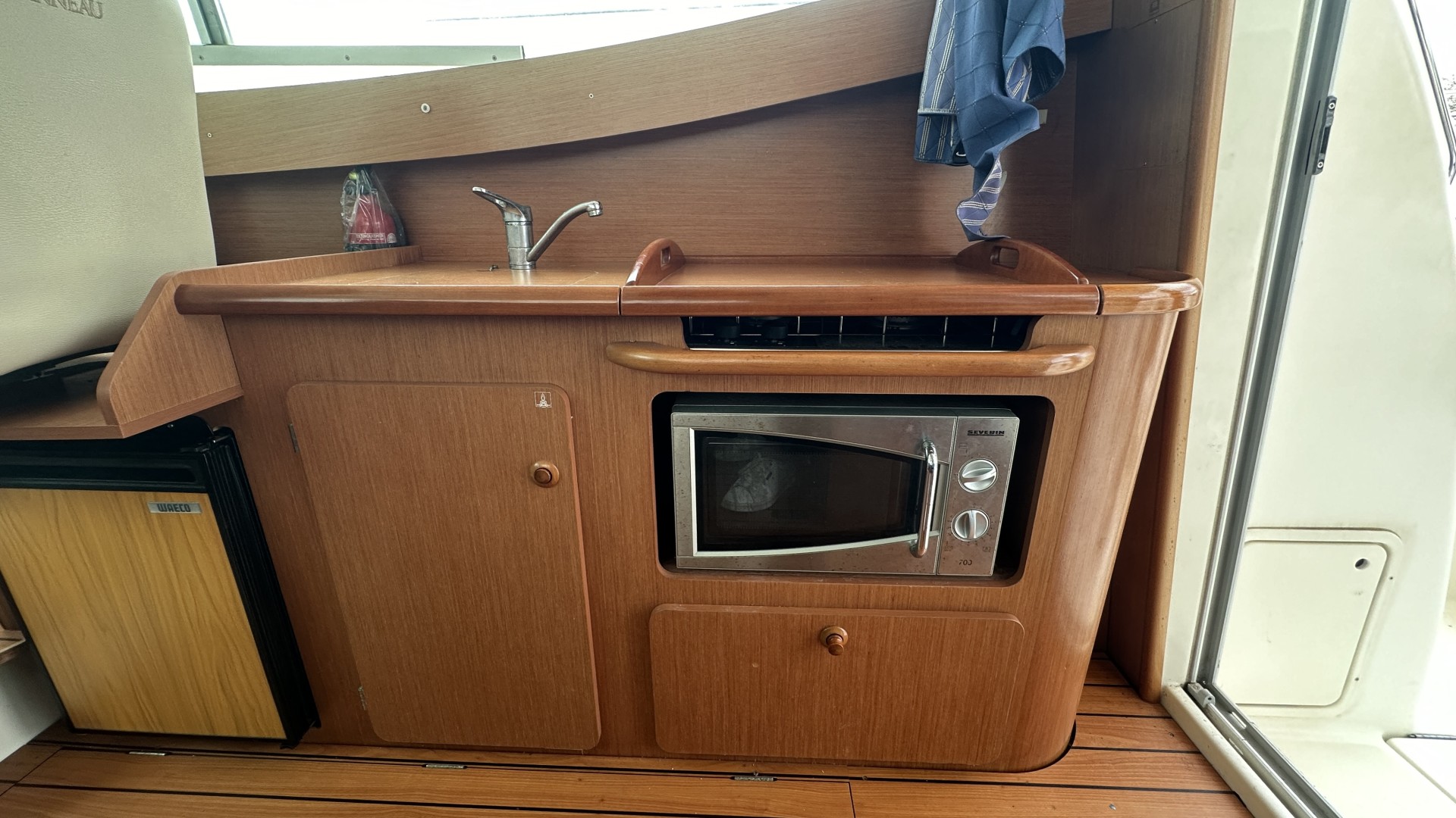 JEANNEAU - MERRY FISHER 925 FLY à vendre