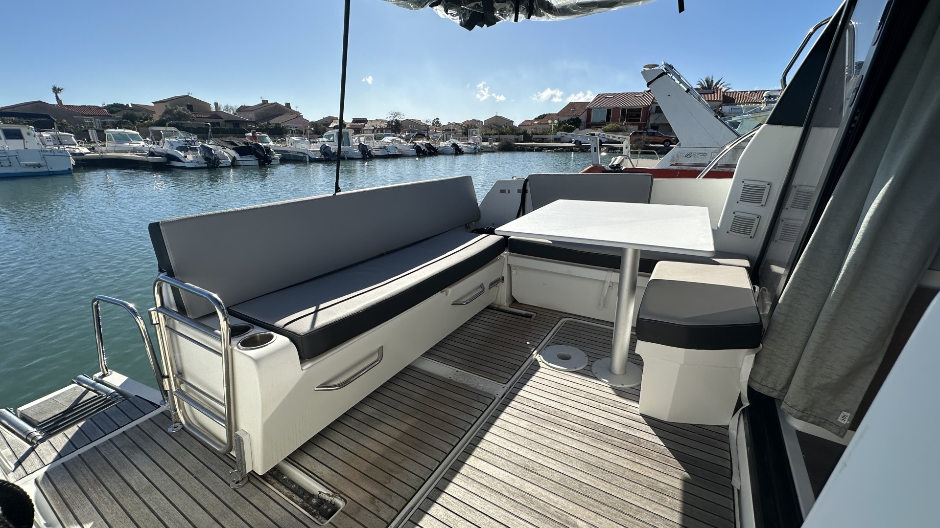 JEANNEAU - MERRY FISHER 895 OS à vendre