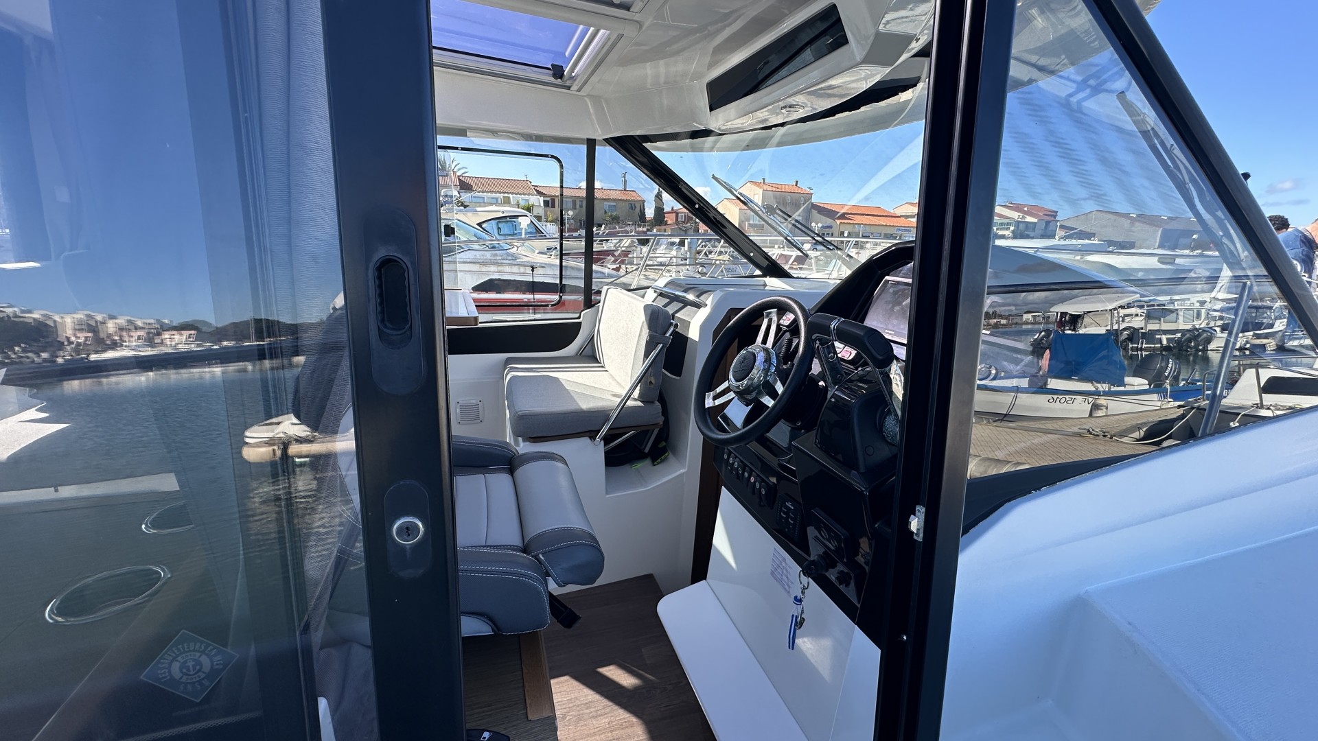 JEANNEAU - MERRY FISHER 895 OS à vendre