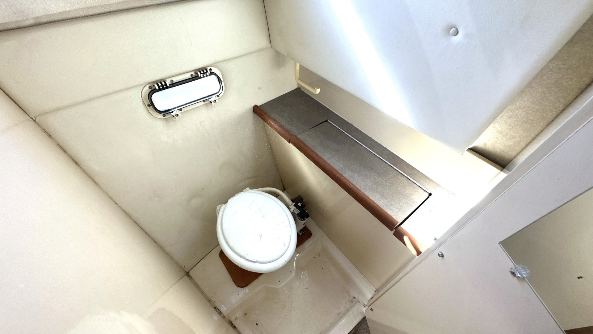 BAYLINER - 2355 CIERA SUNBRIDGE à vendre