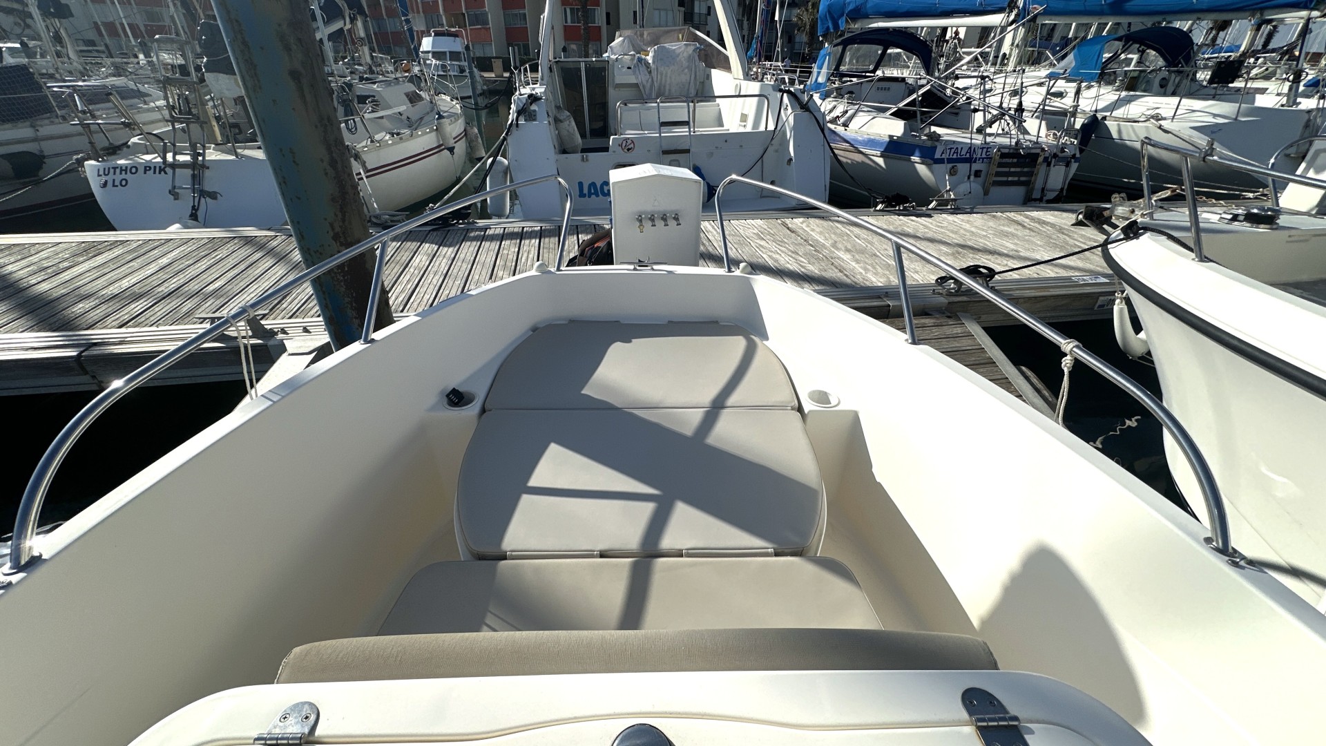 QUICKSILVER - ACTIV 535 OPEN à vendre
