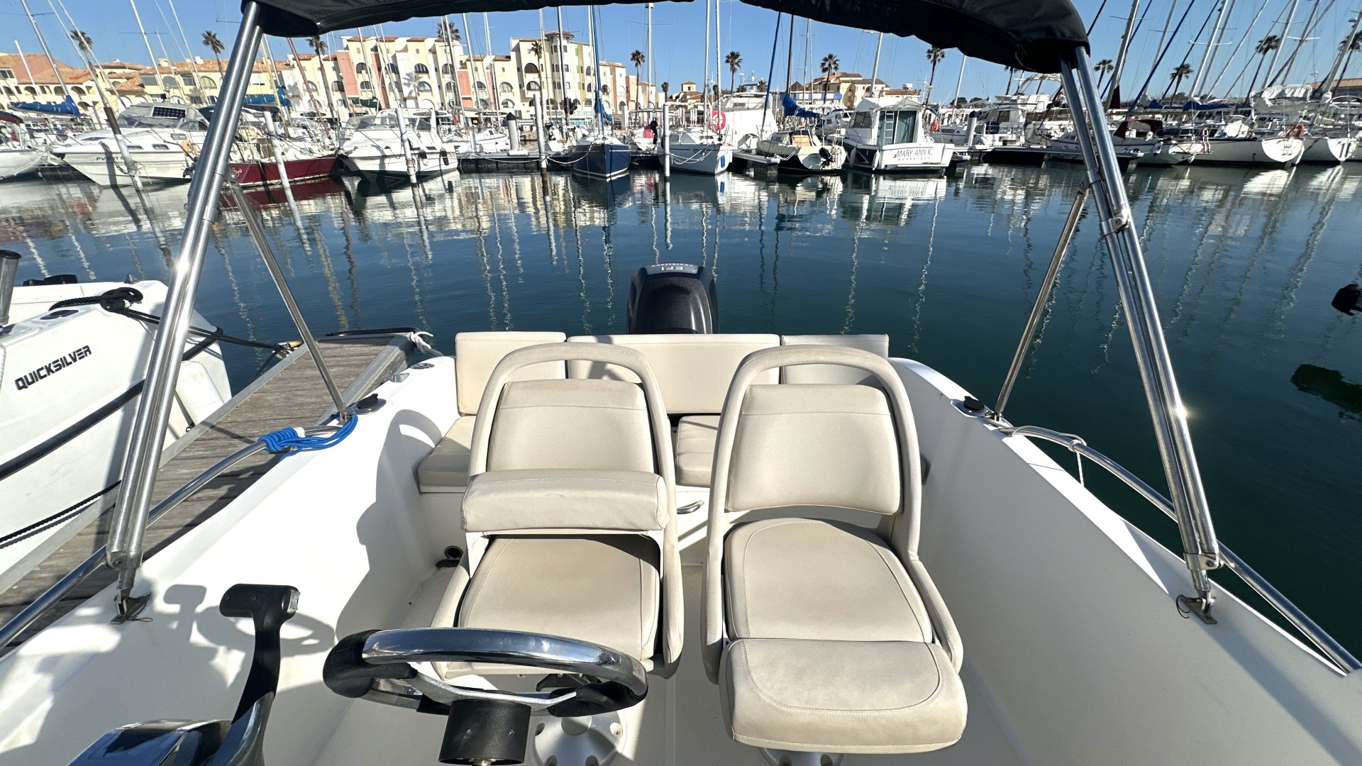 QUICKSILVER - ACTIV 535 OPEN à vendre