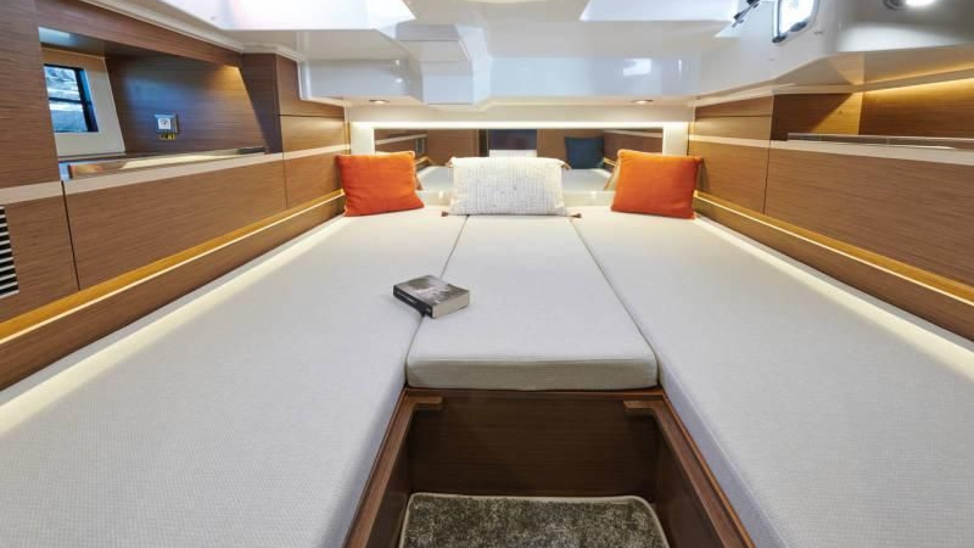 JEANNEAU - CAP CAMARAT 10.5 WA à vendre