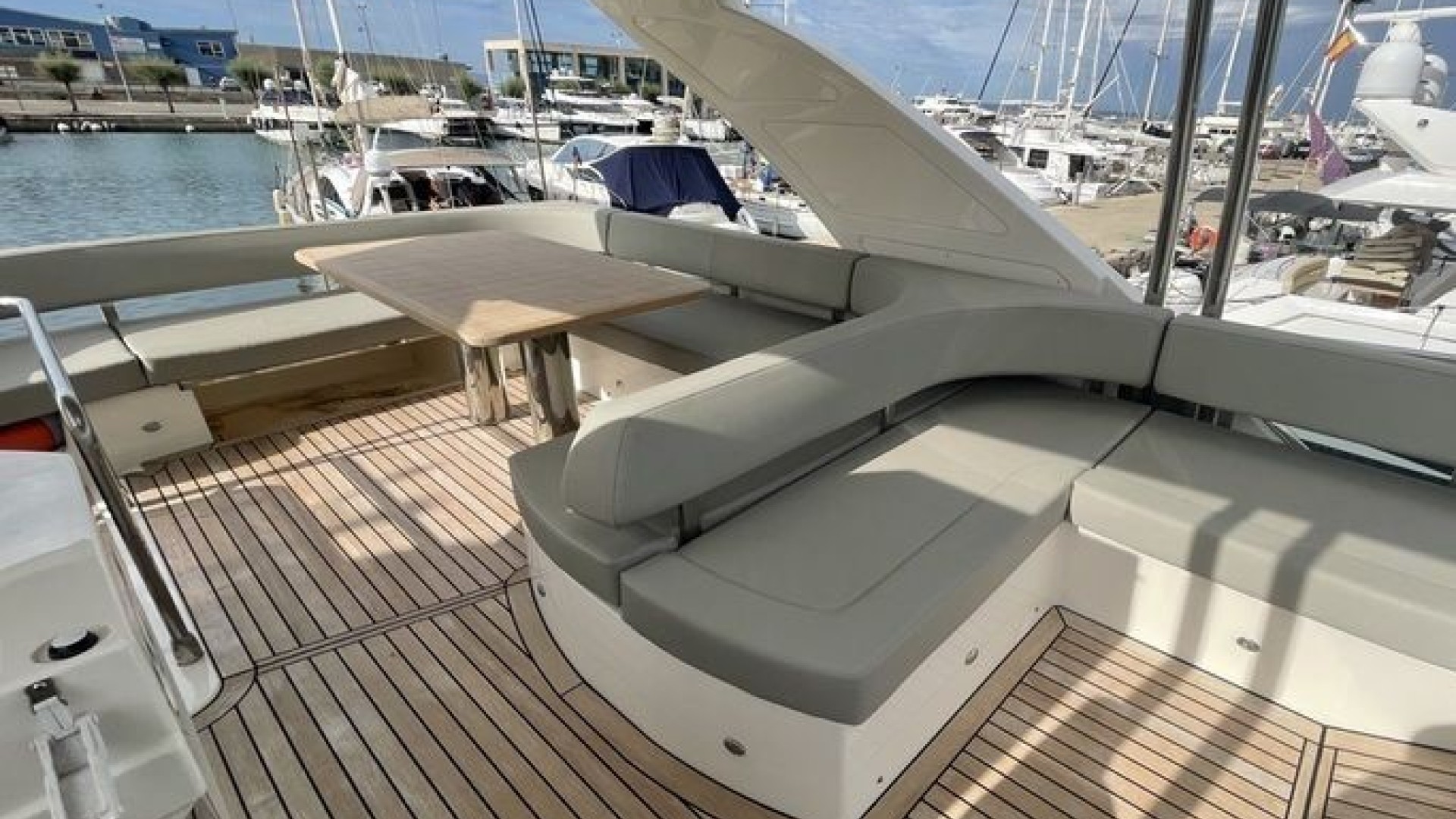 ABSOLUTE - 52 FLY à vendre