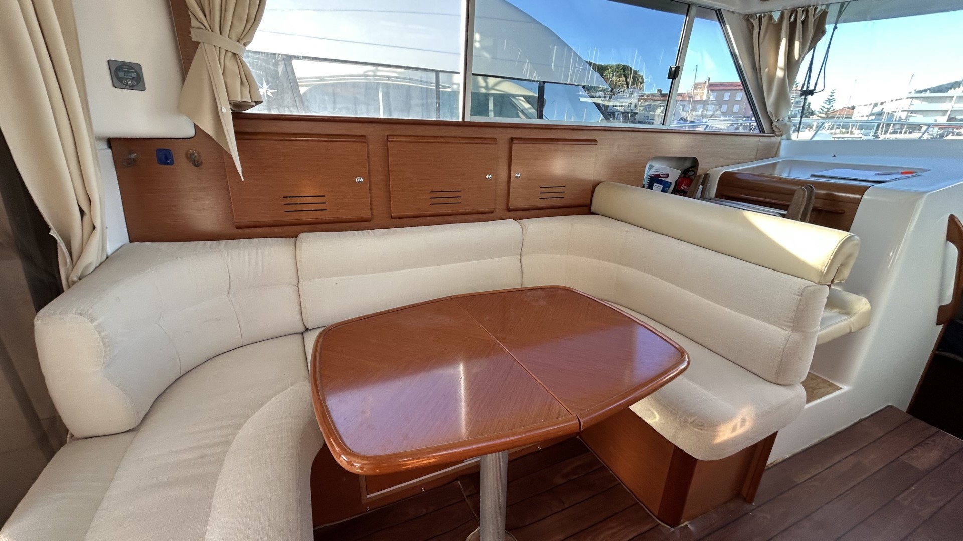 BENETEAU - ANTARES 10.80 à vendre