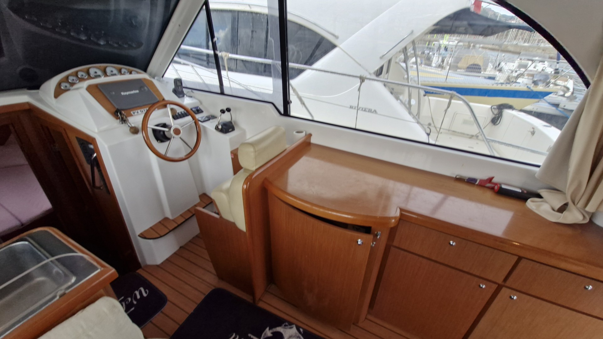 BENETEAU - ANTARES 9.80 à vendre