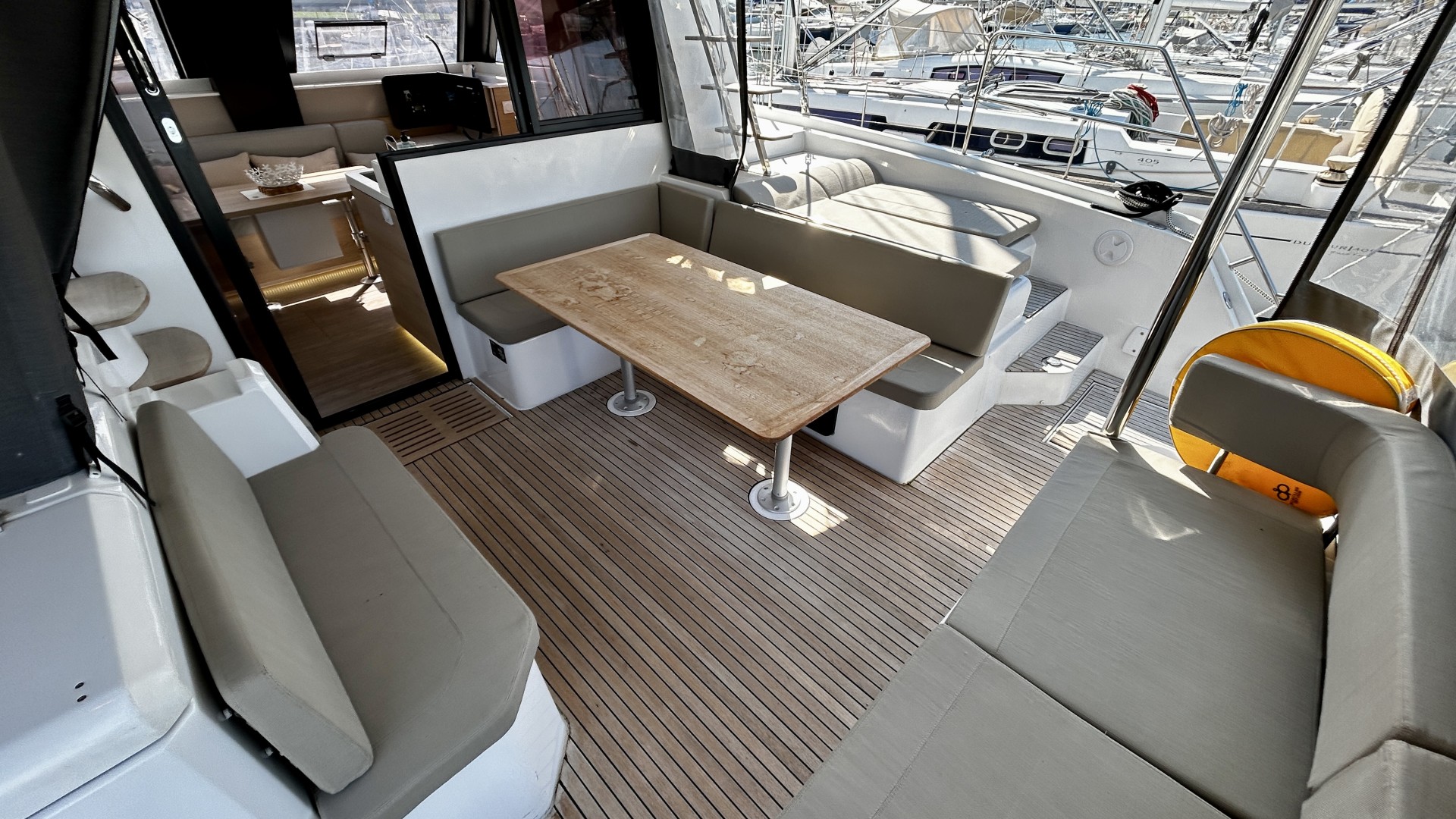 AVENTURA - 37 à vendre