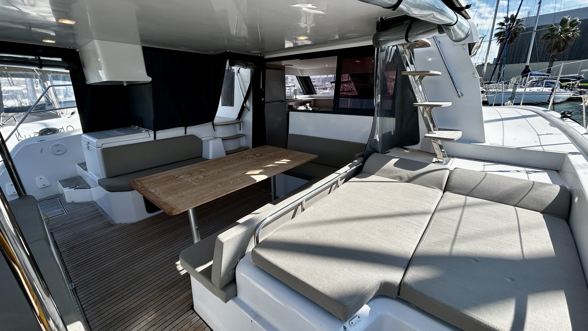 AVENTURA - 37 à vendre