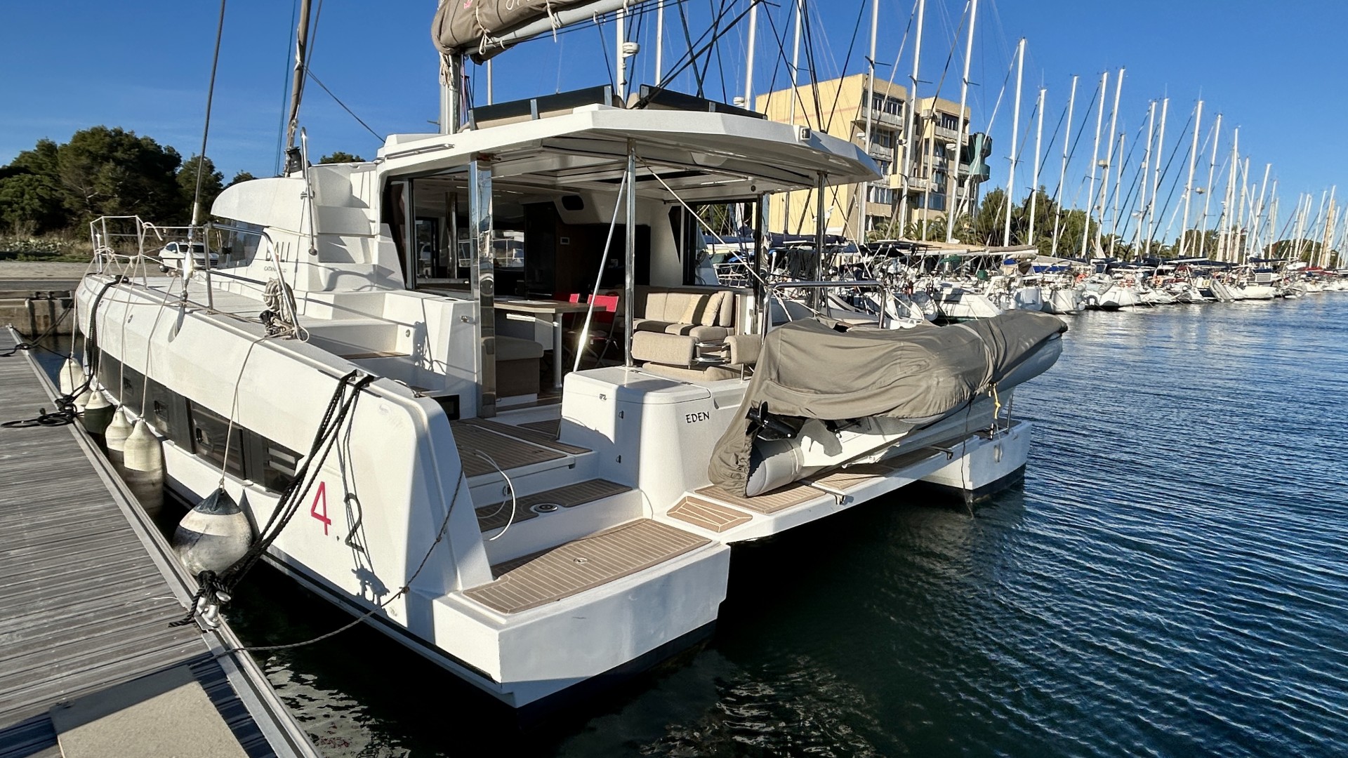 CATANA - BALI 4.2 à vendre