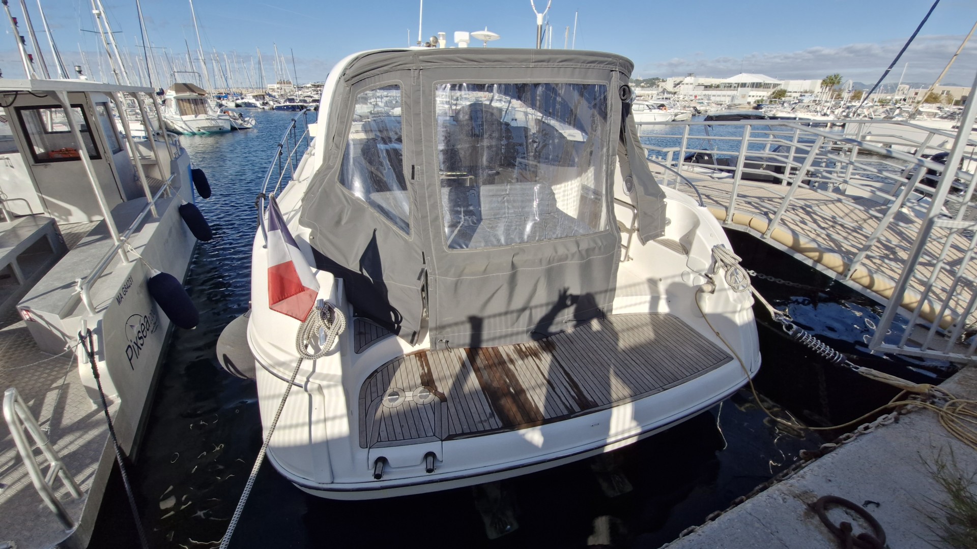BAVARIA - 37 SPORT à vendre