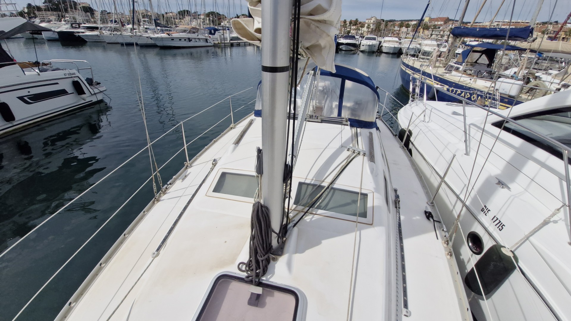 BENETEAU - OCEANIS 323 à vendre