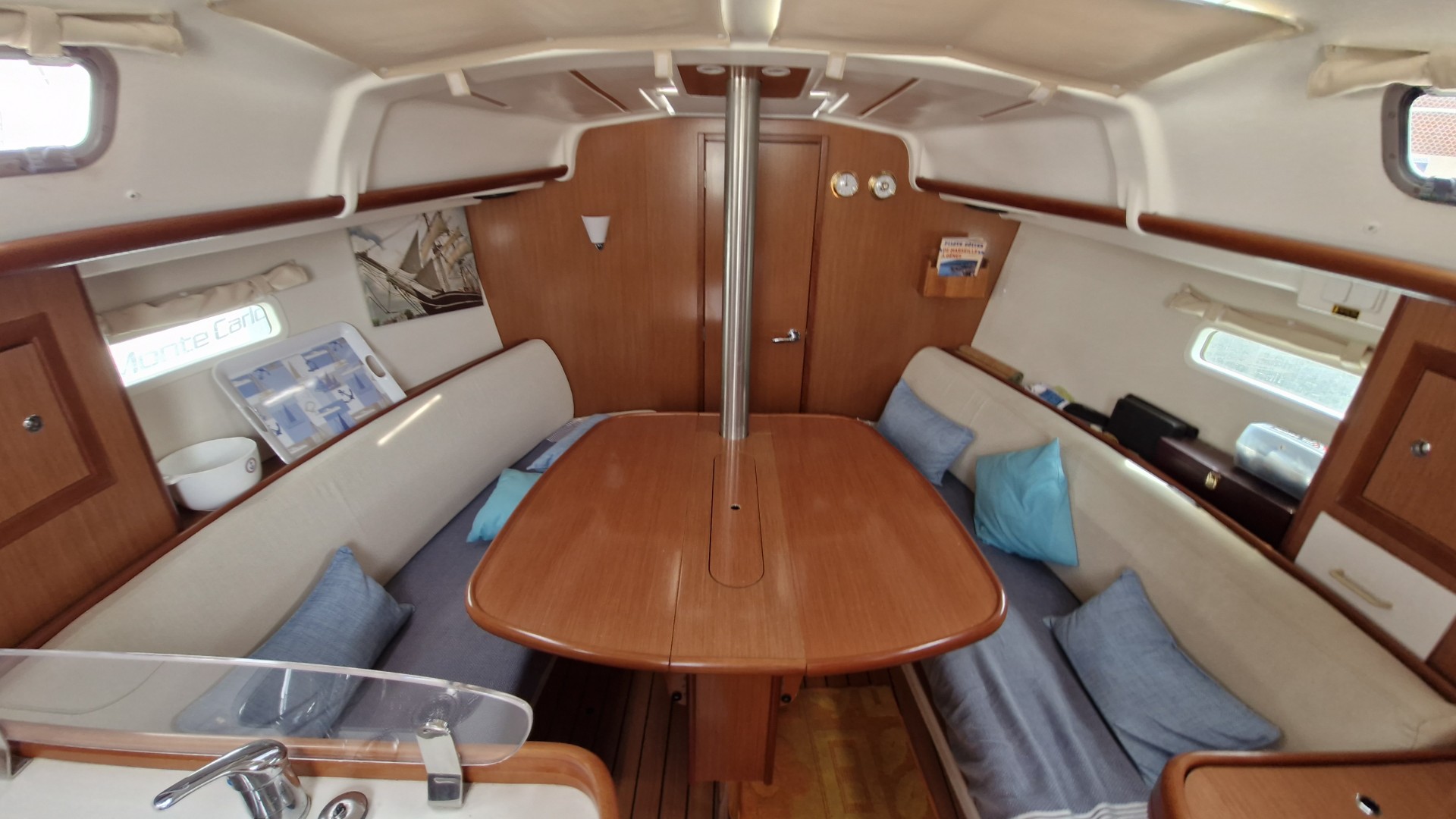 BENETEAU - OCEANIS 323 à vendre