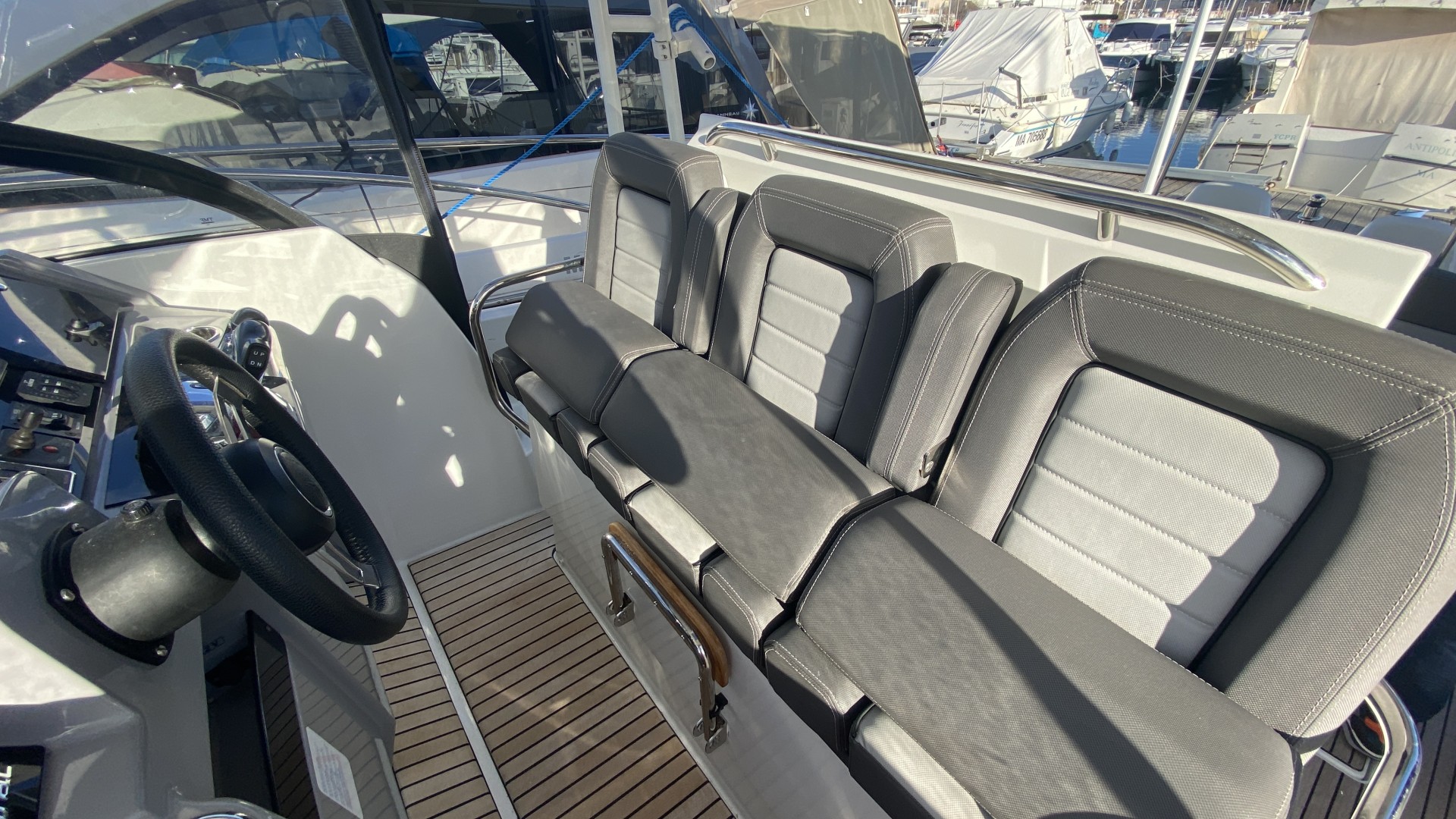 JEANNEAU - CAP CAMARAT 10.5 WA à vendre