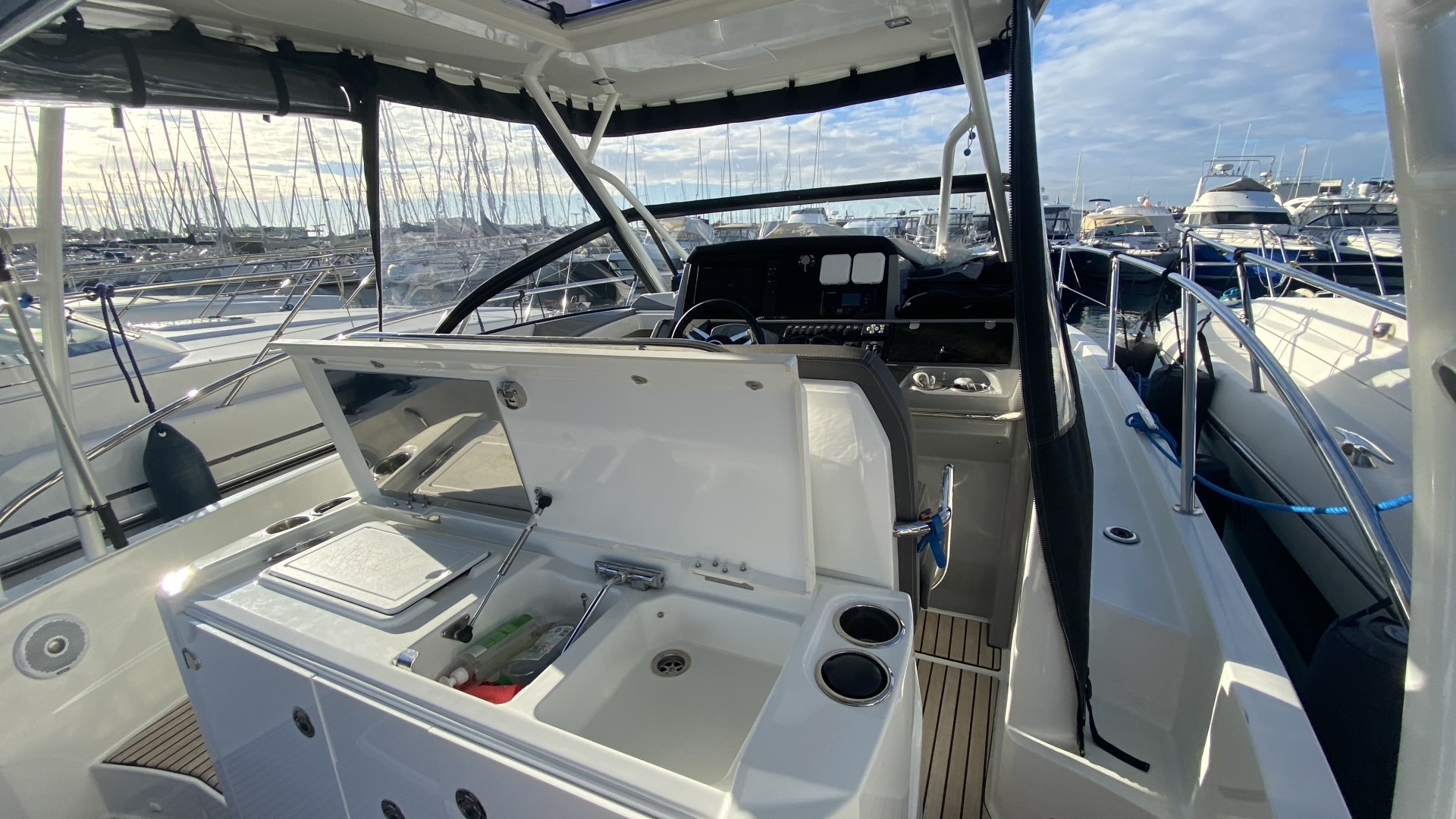 JEANNEAU - CAP CAMARAT 10.5 WA à vendre