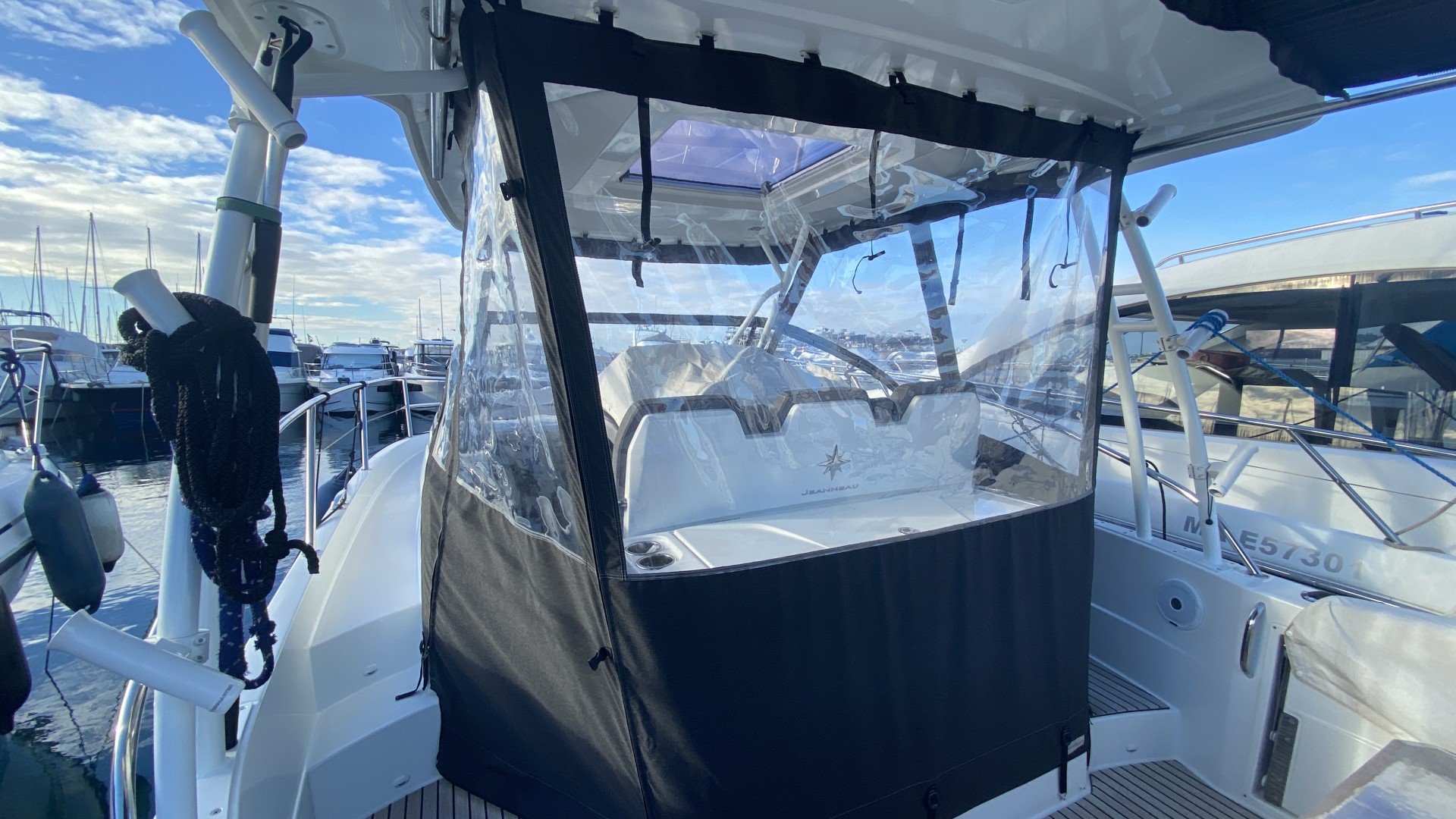 JEANNEAU - CAP CAMARAT 10.5 WA à vendre