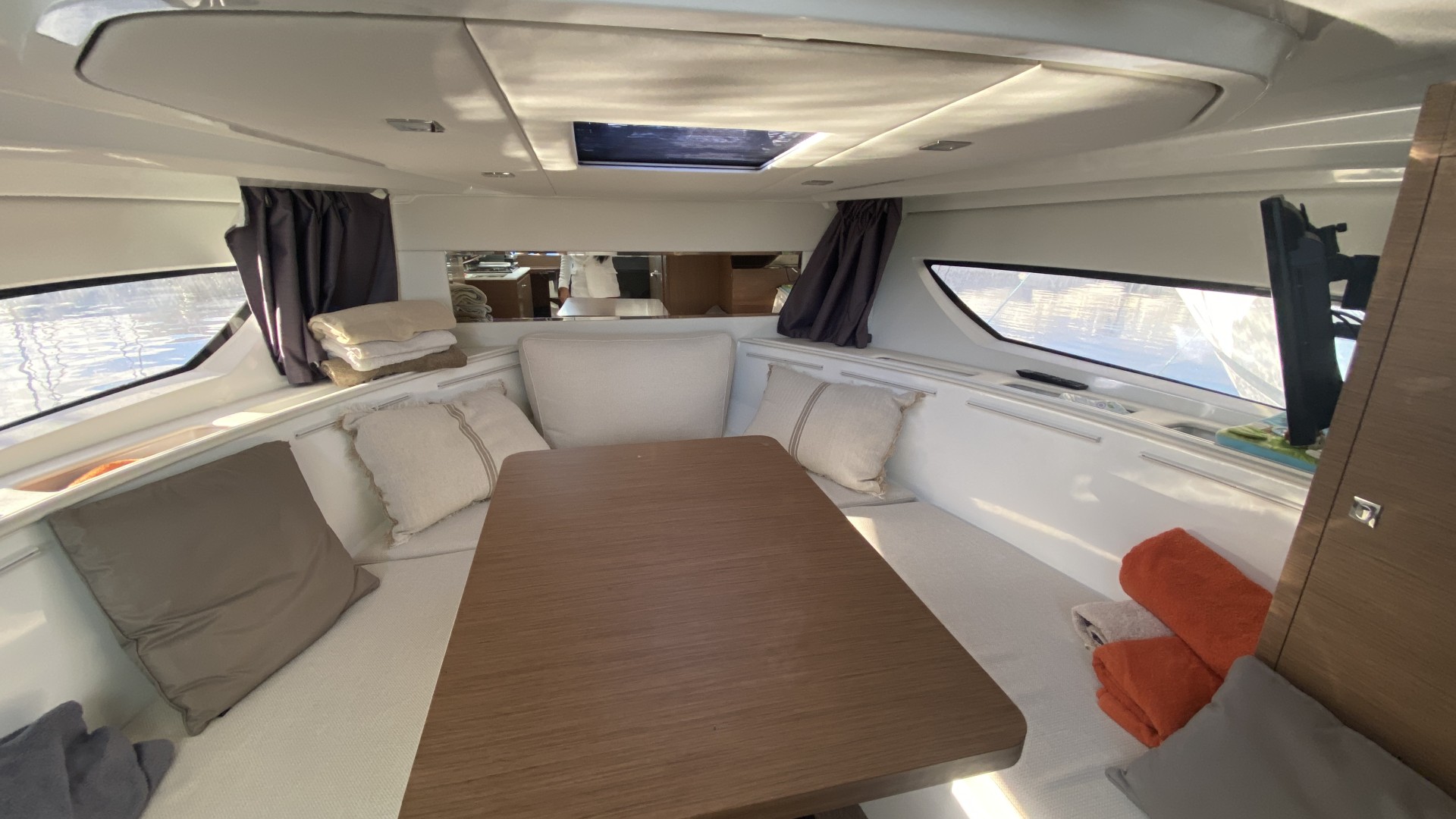 JEANNEAU - CAP CAMARAT 10.5 WA à vendre