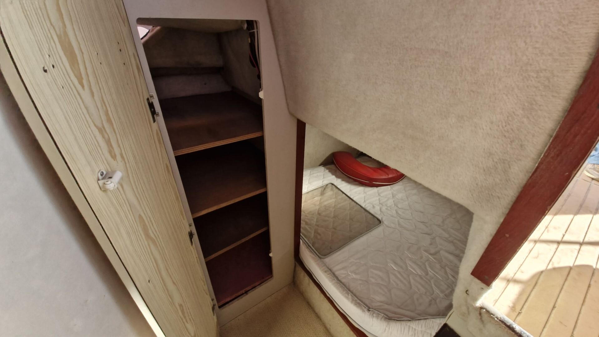 CARVER - 2557 MONTEGO à vendre