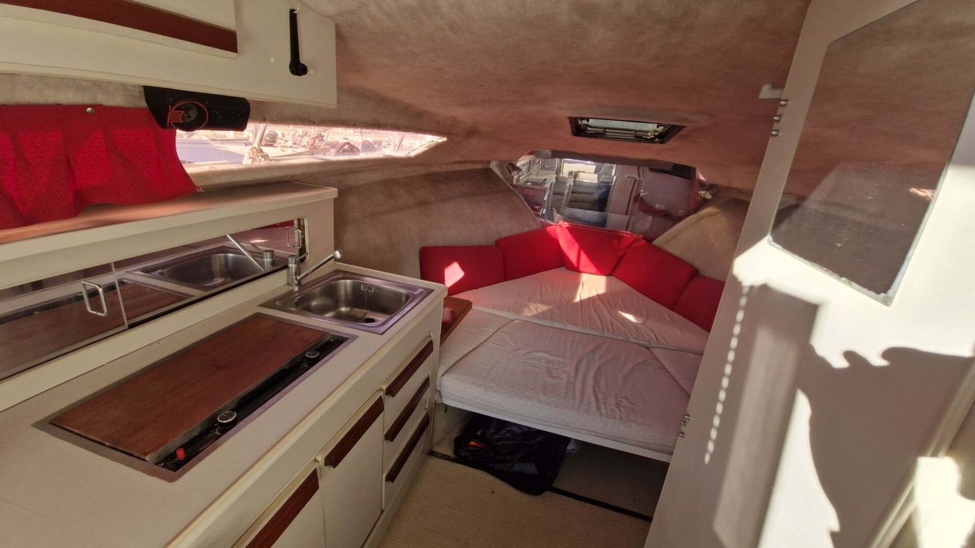 CARVER - 2557 MONTEGO à vendre