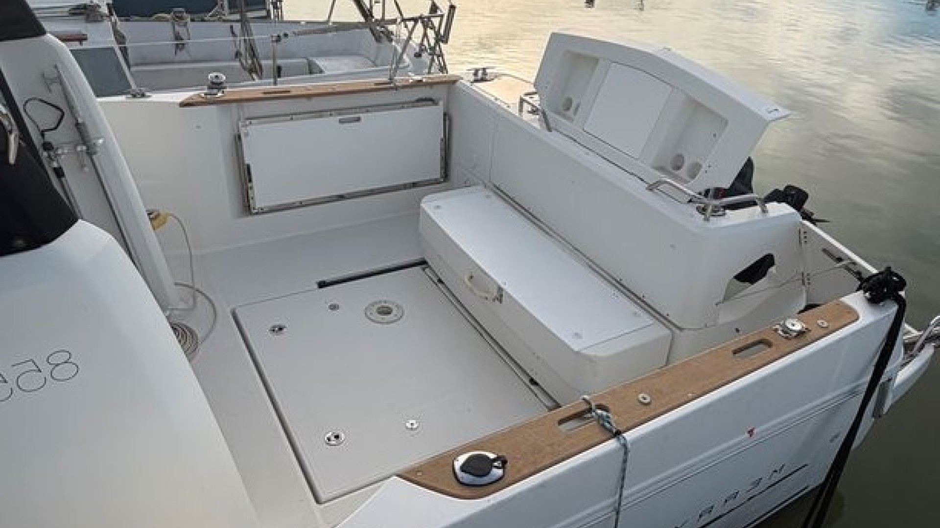 JEANNEAU - MERRY FISHER 855 à vendre