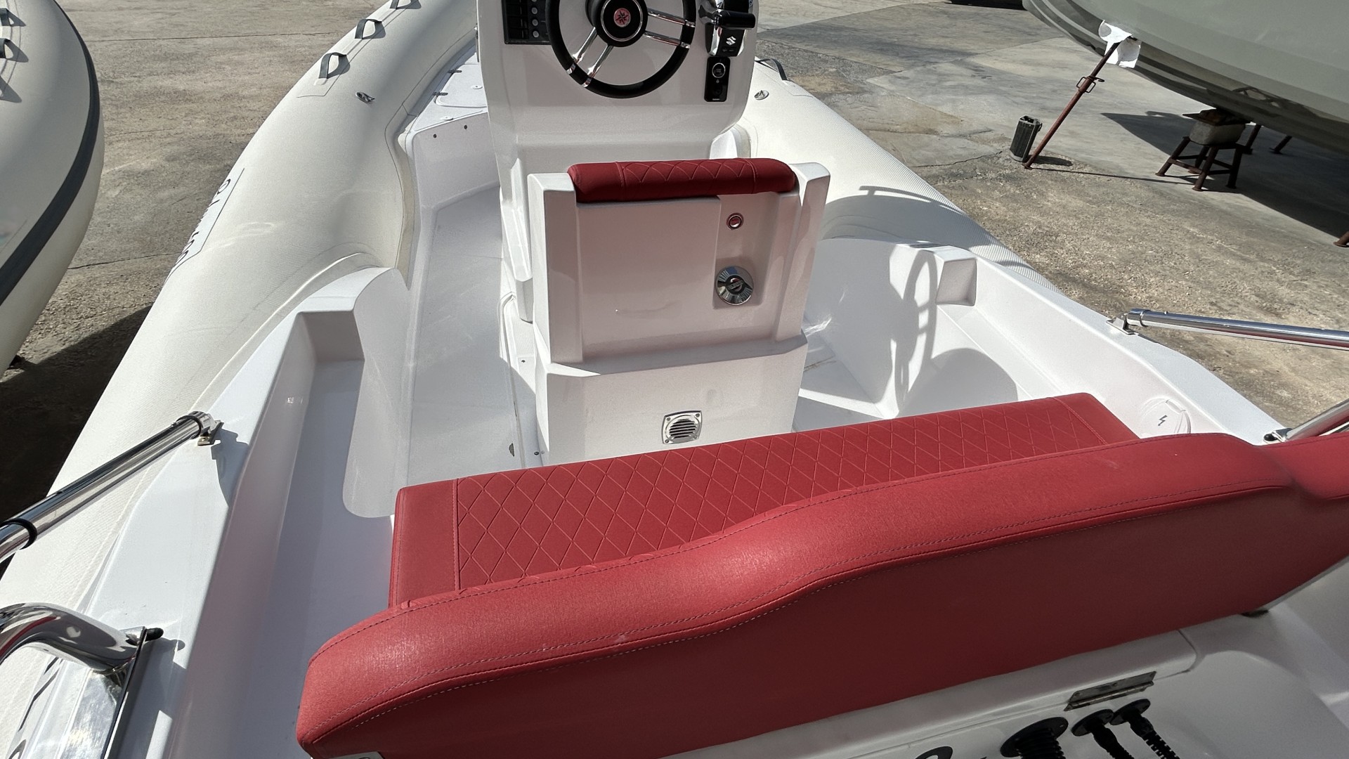 FANALE MARINE - PICHJU 600 à vendre