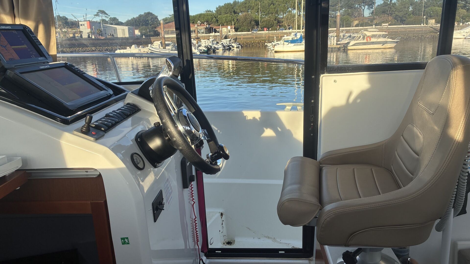 JEANNEAU - MERRY FISHER 855 à vendre