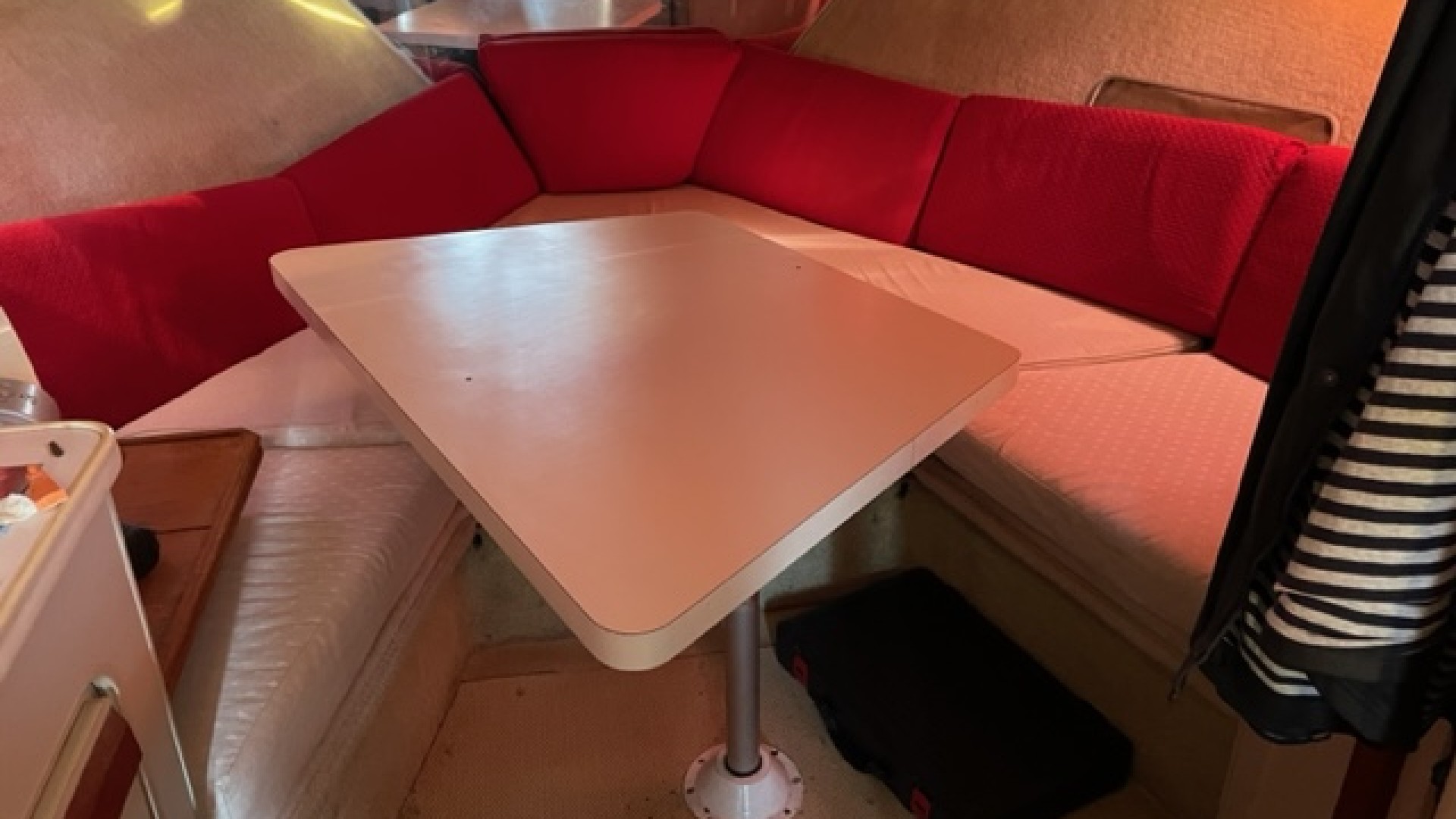 CARVER - 2557 MONTEGO à vendre