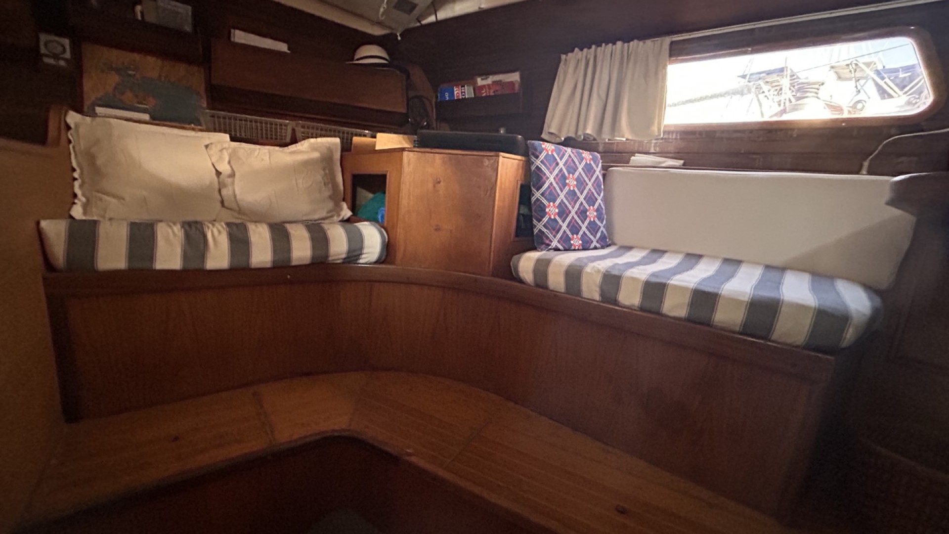 WAUQUIEZ - AMPHITRITE 43 à vendre